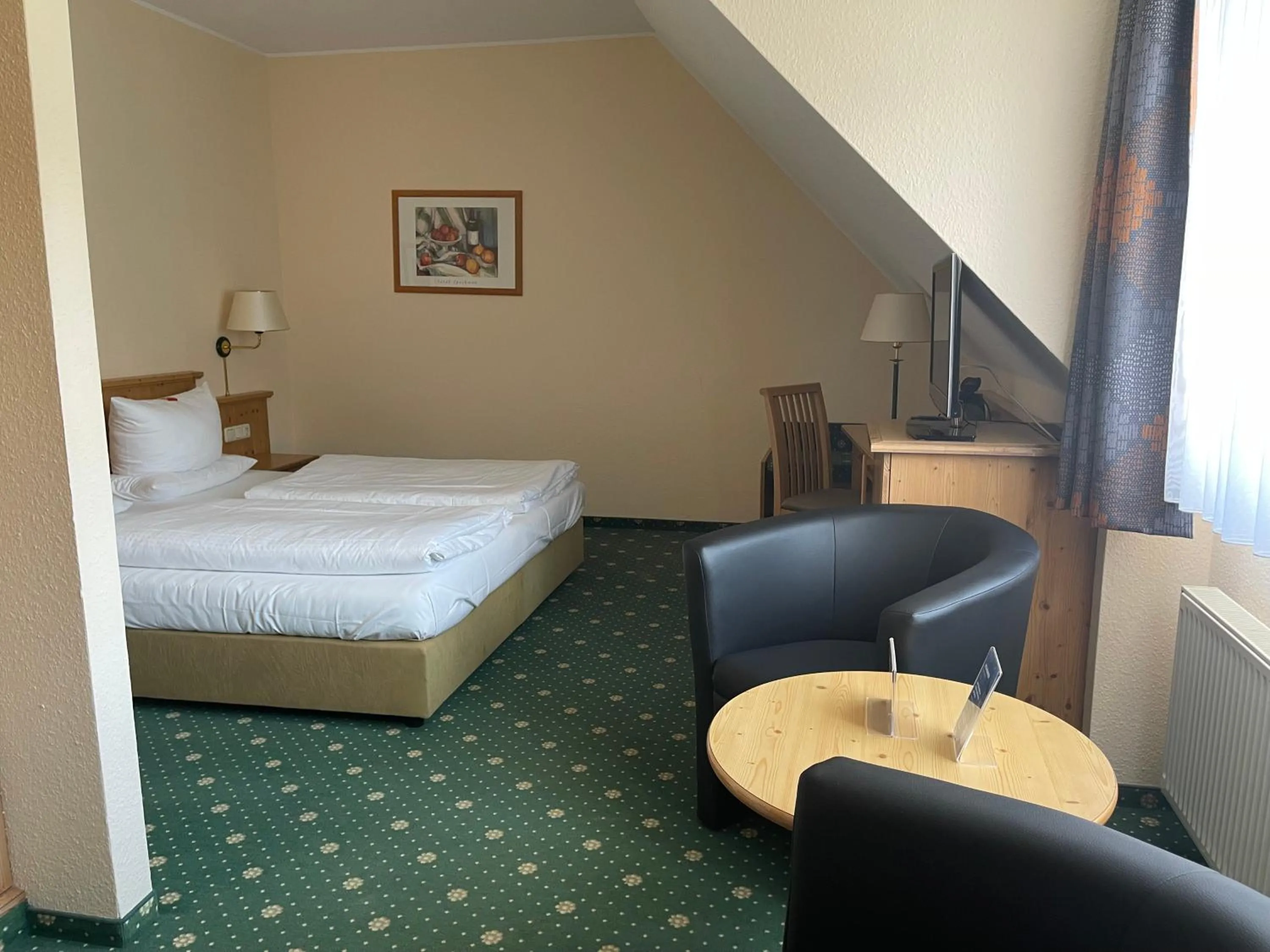 Photo of the whole room, Bed in Hotel Zum Bären