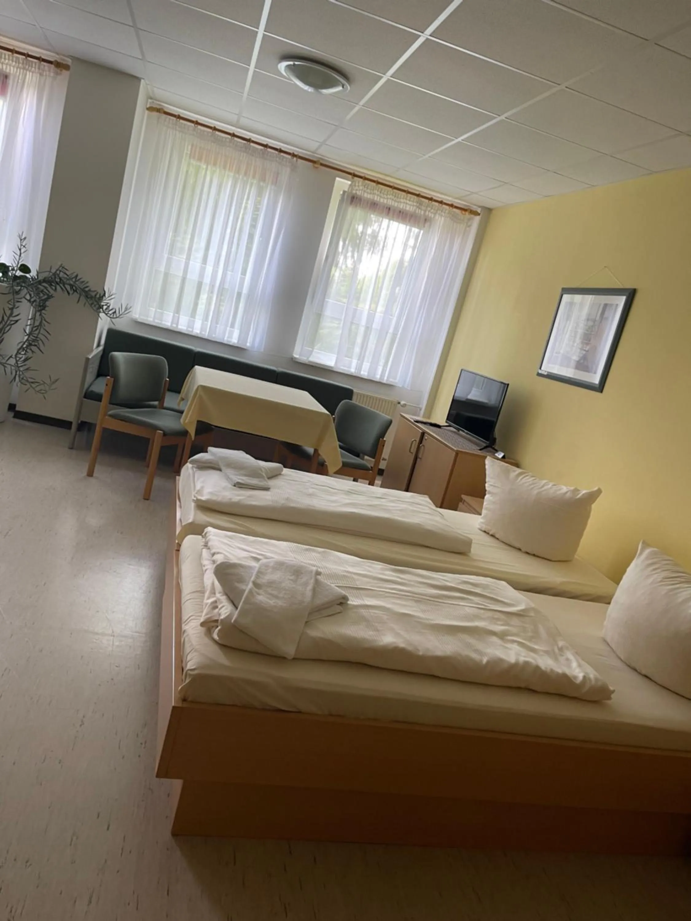 Photo of the whole room, Bed in Hotel Zum Bären