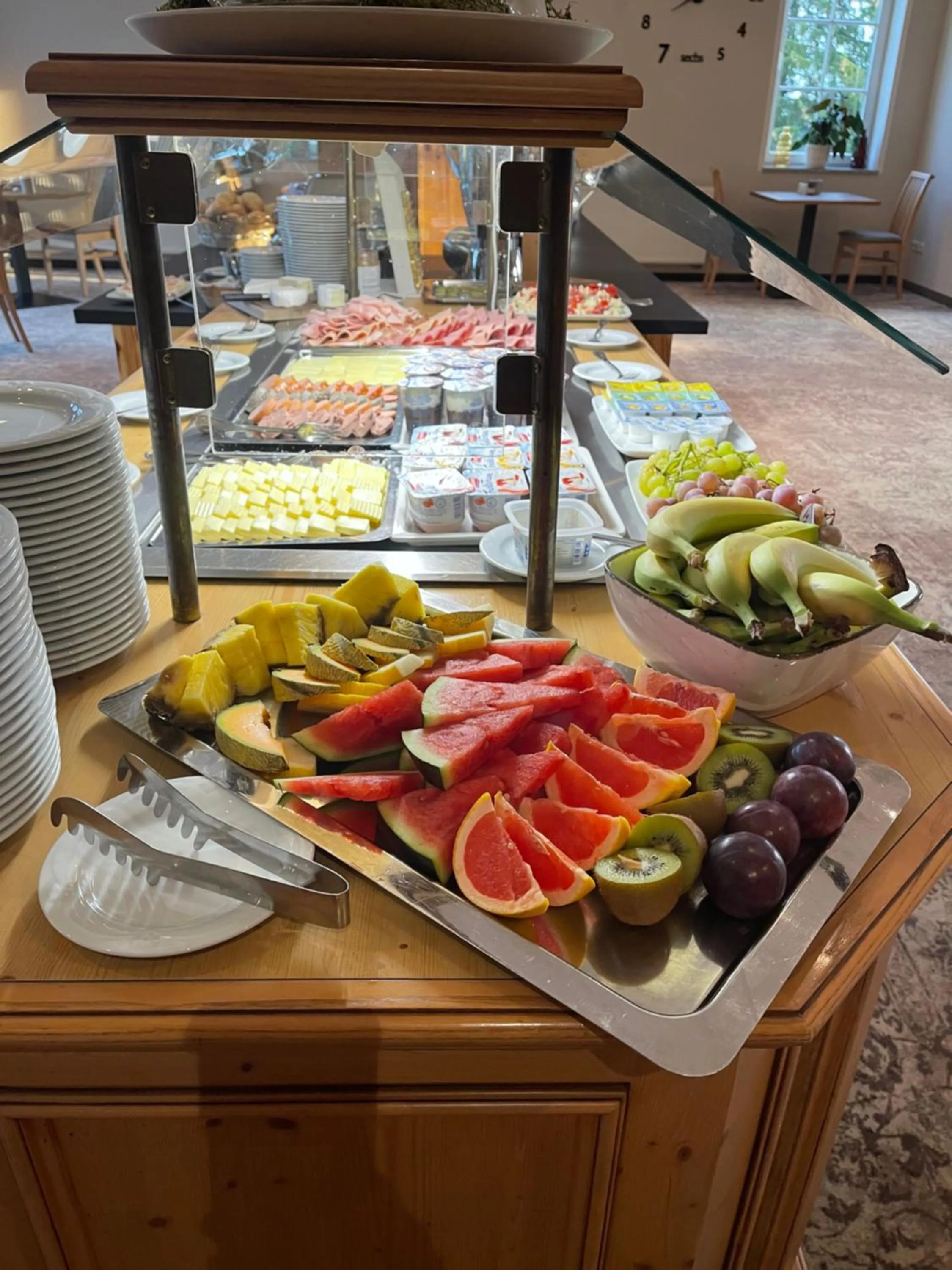 Buffet breakfast in Hotel Zum Bären