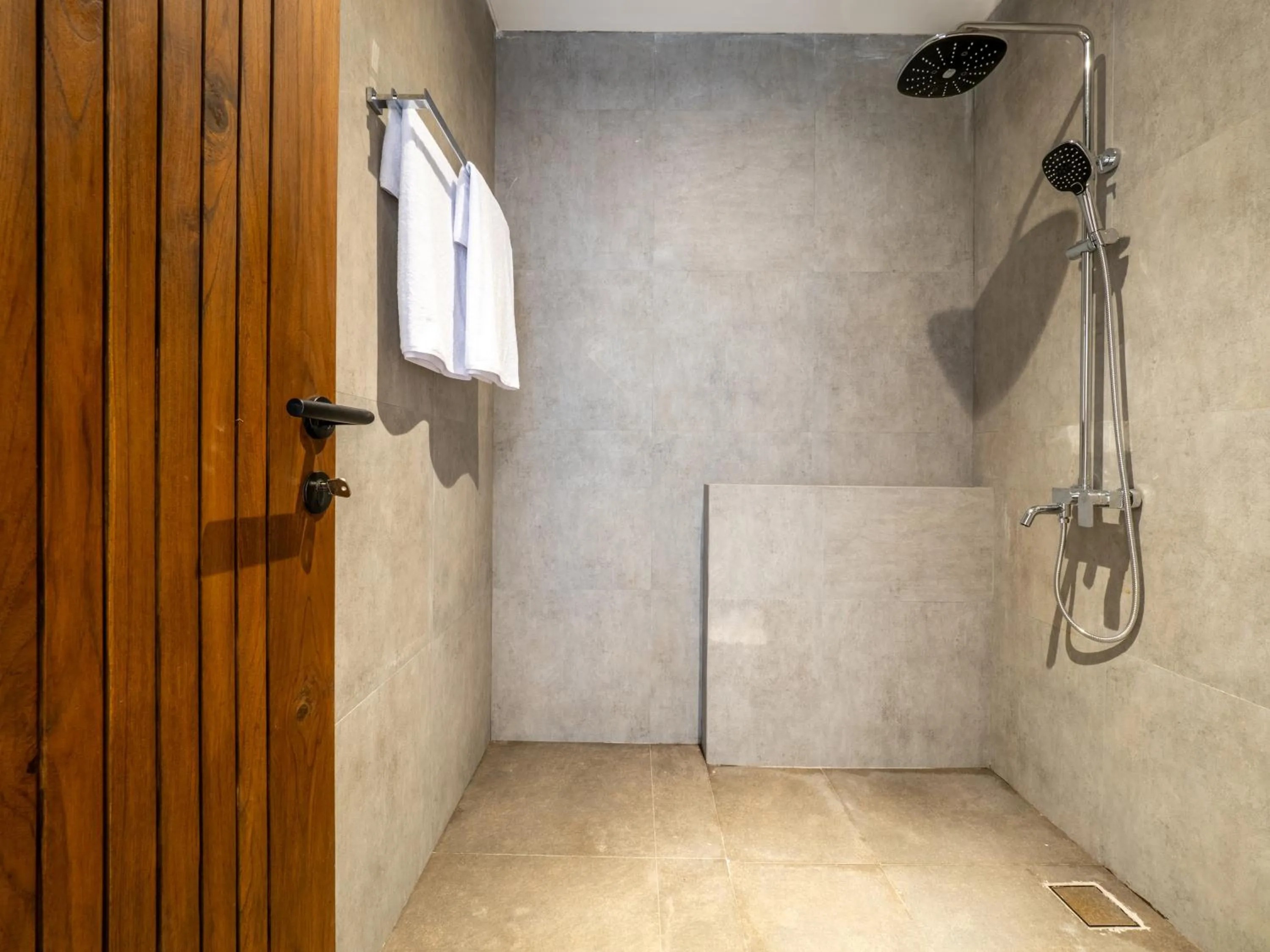 Shower in The Tempekan Heritage