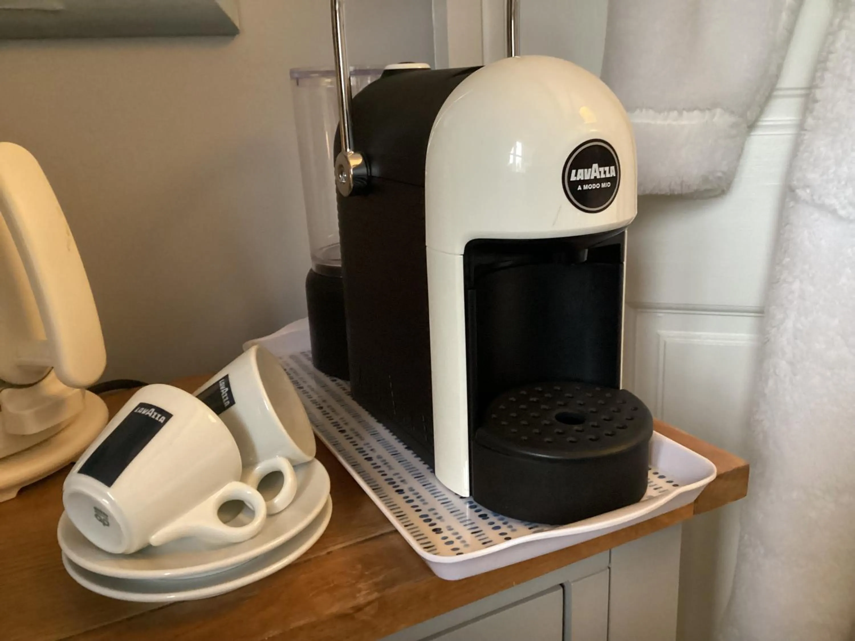Coffee/tea facilities in Old Hall Croft Barn