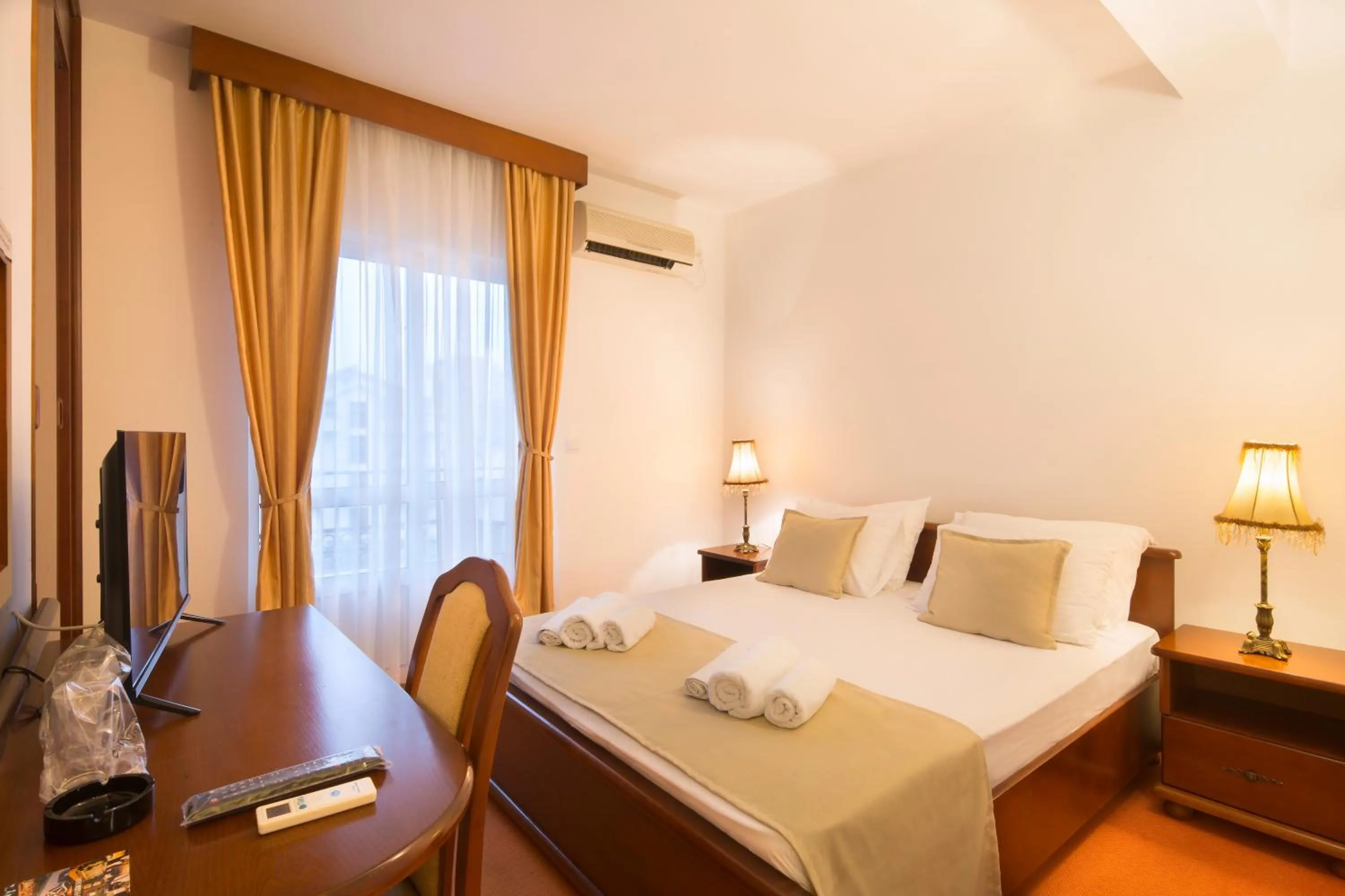 Bed in Villa Ljubanovic