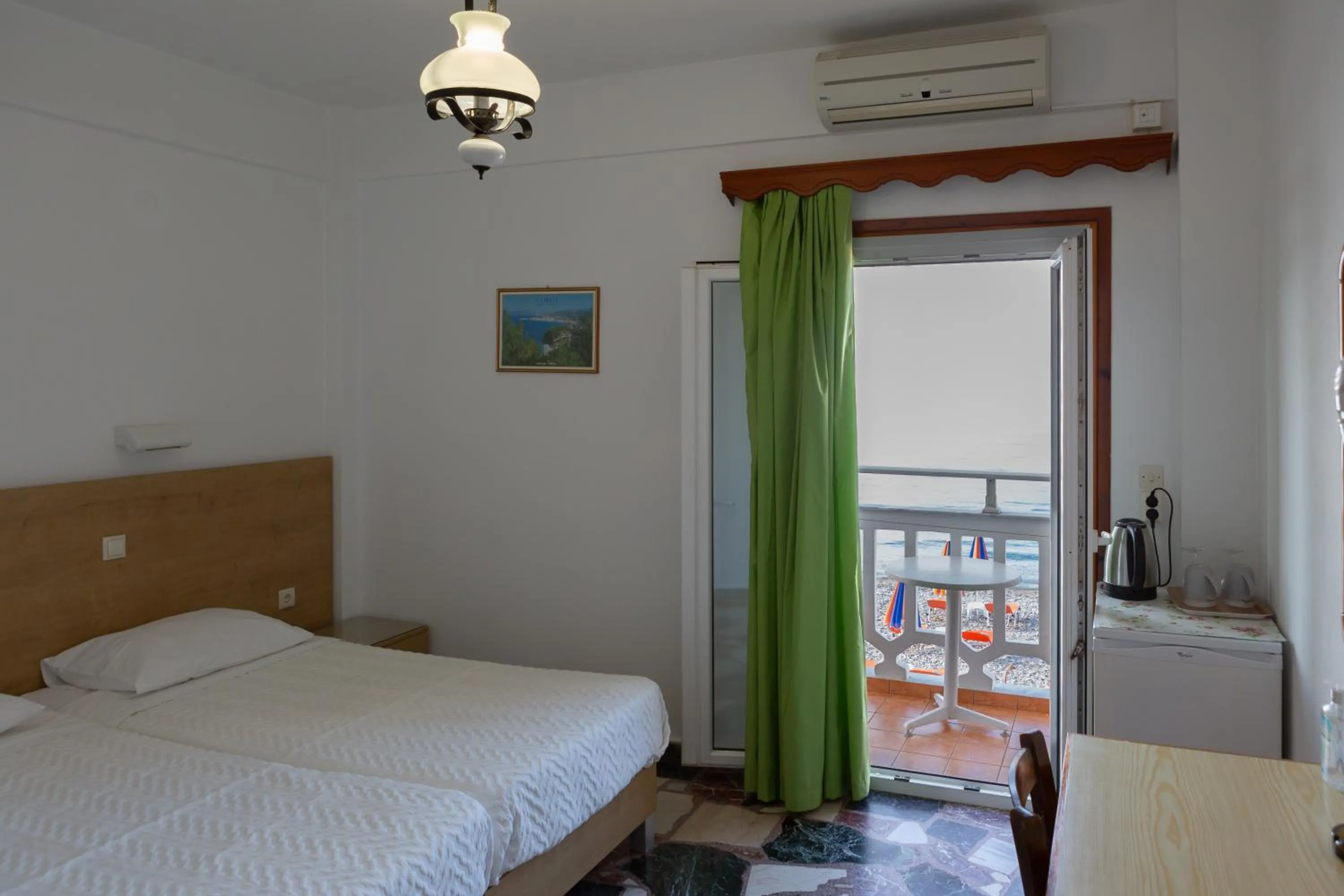 Photo of the whole room, Bed in Lefteris Rooms