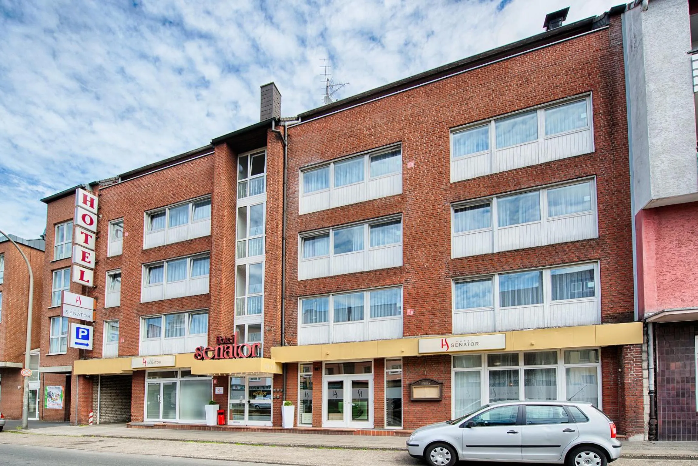 Facade/entrance in Hotel Senator