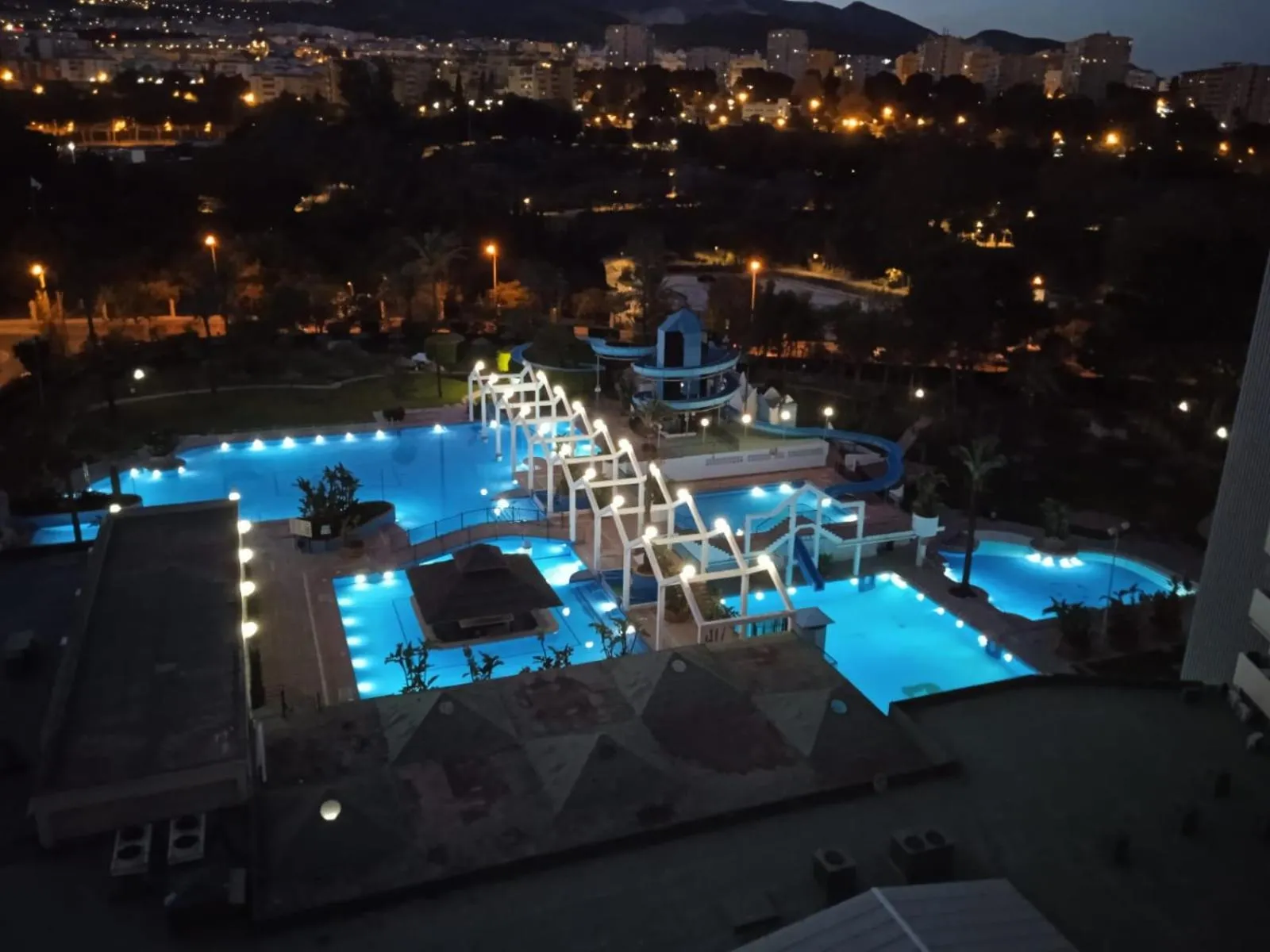 Apartamentos BENALBEACH