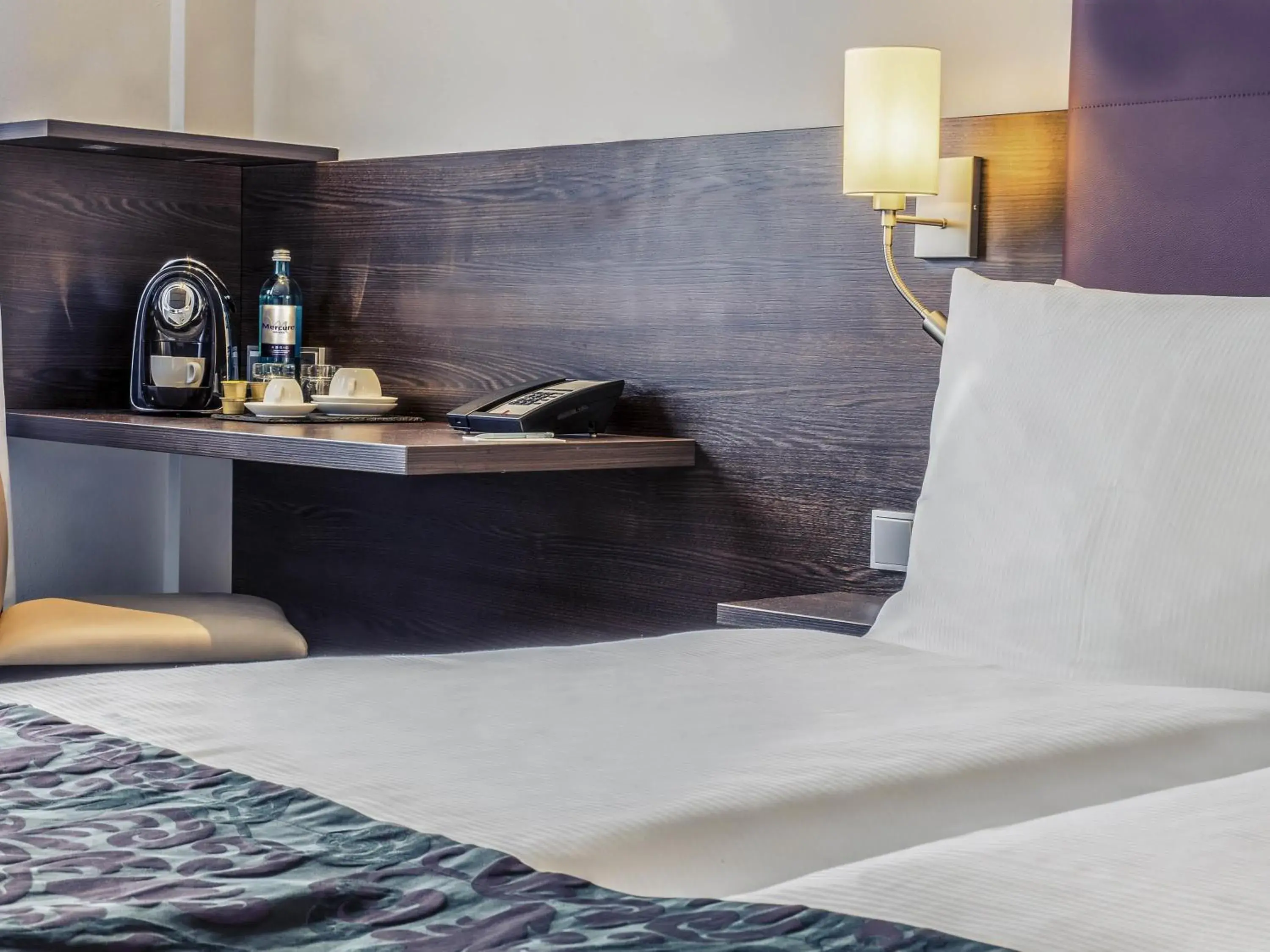 Bedroom, Bed in Mercure Frankfurt City Messe Bedroom, Bed in Mercure Frankfurt City Messe