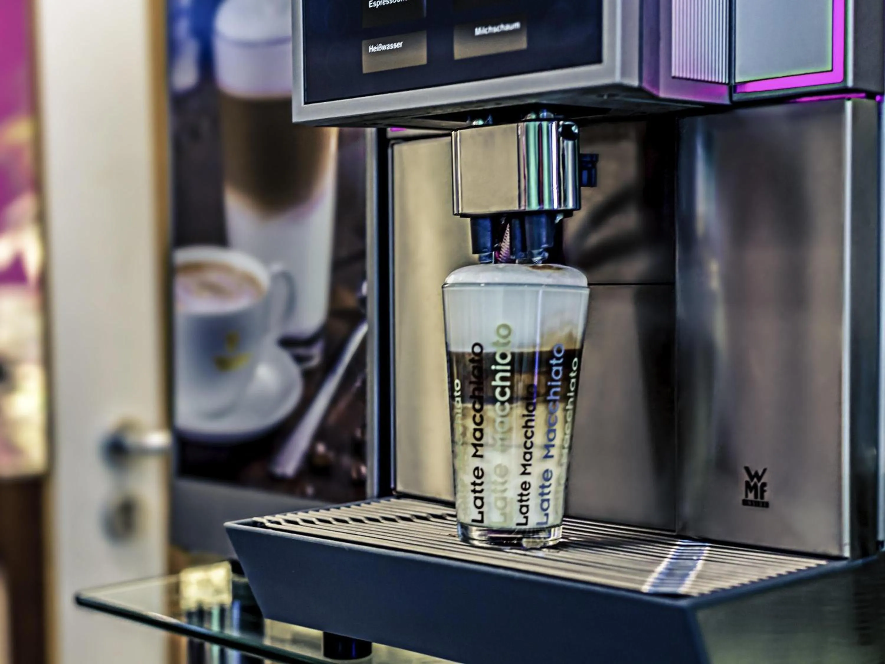 Breakfast in Mercure Frankfurt City Messe