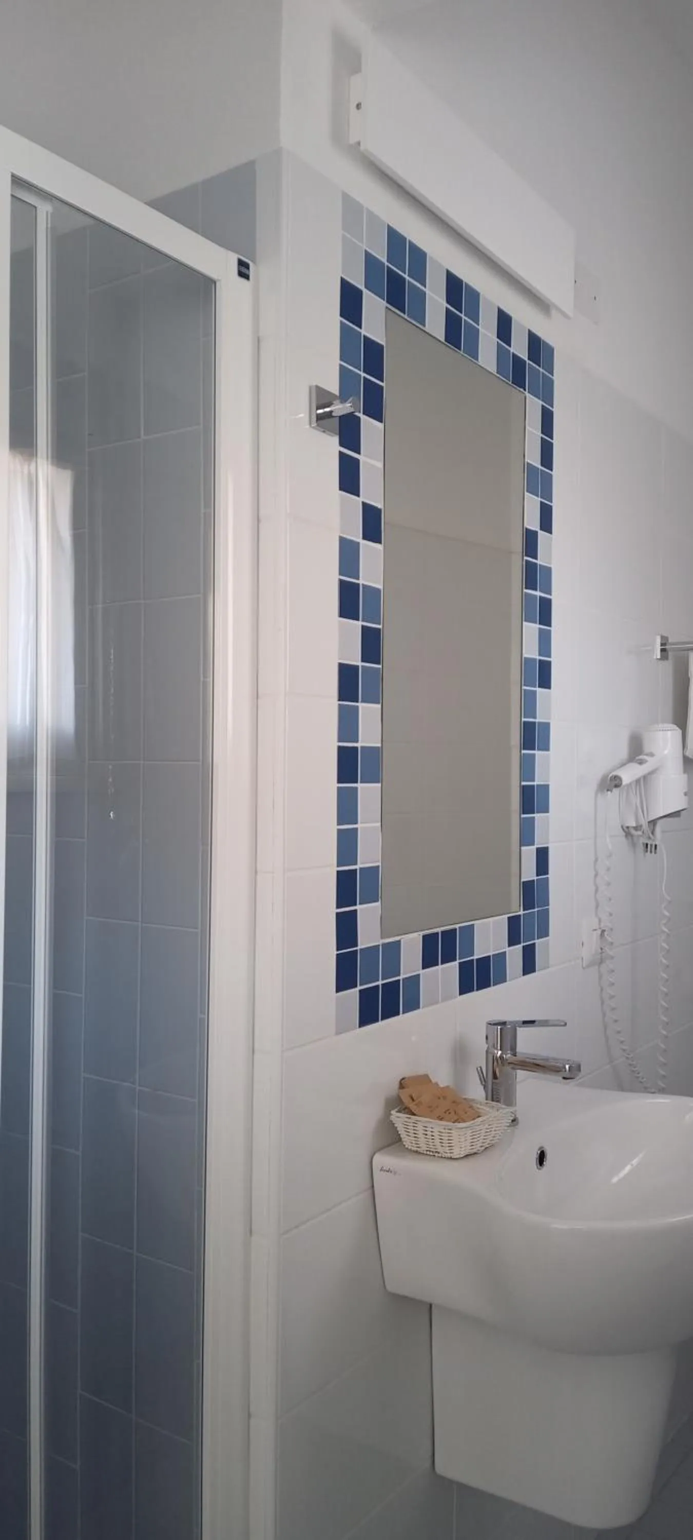 Bathroom in Albergo Medusa