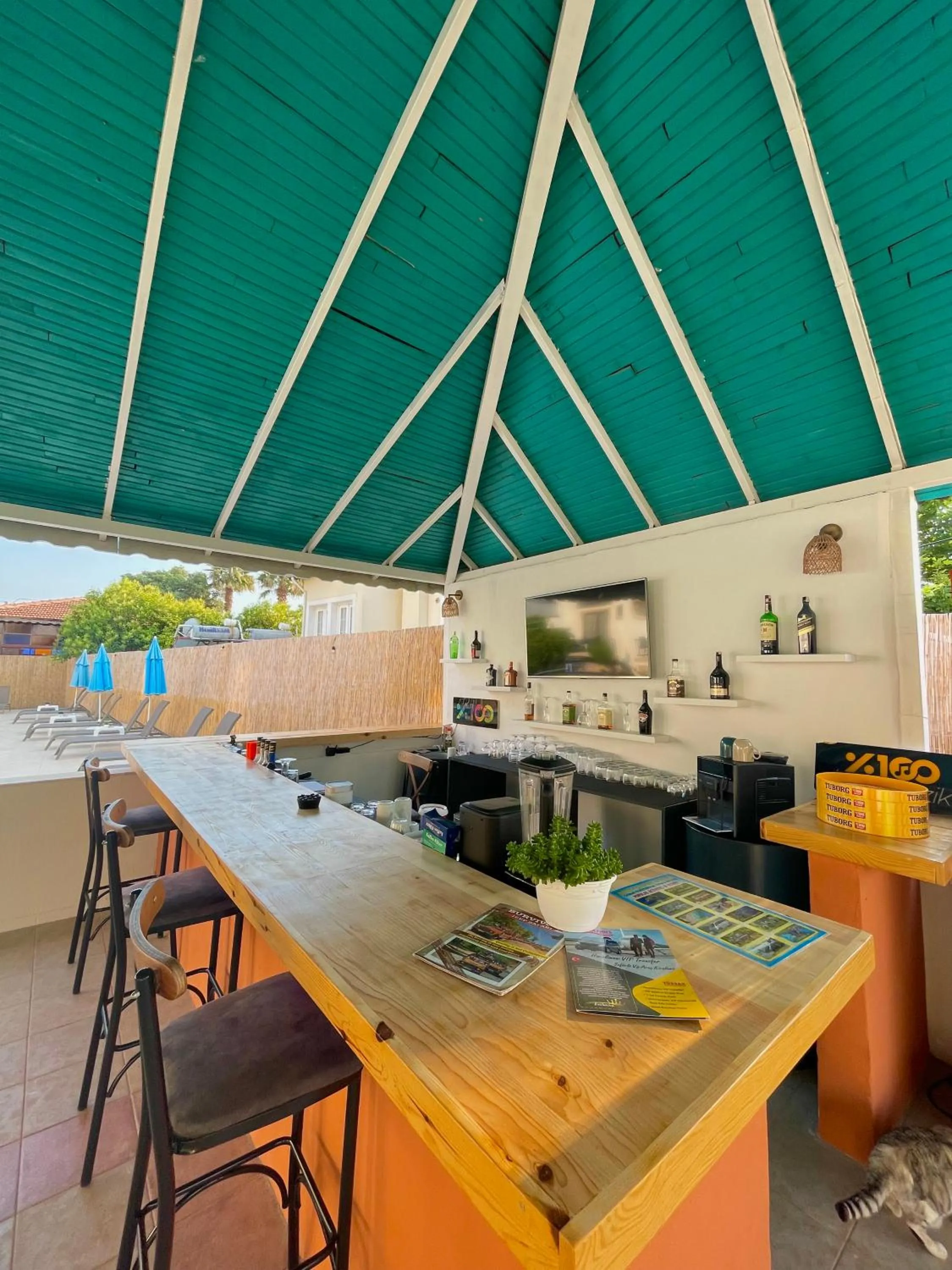 Lounge or bar in Cennet Hotel