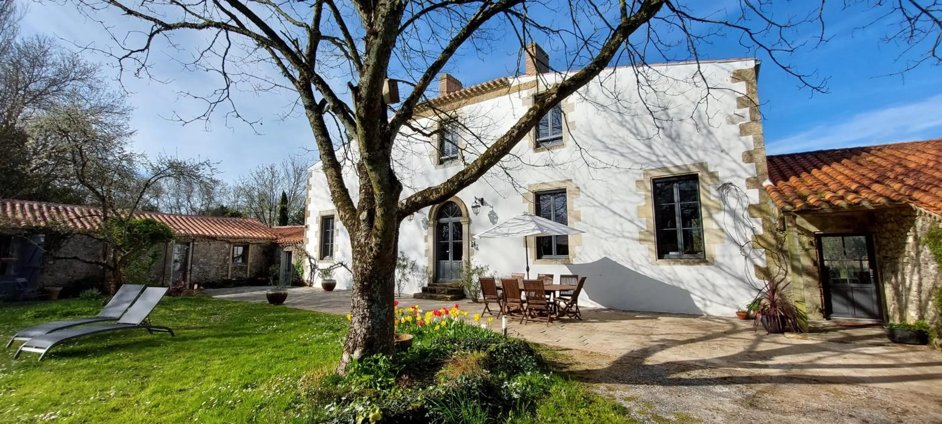 Dining area in Au Logis de la Mongie