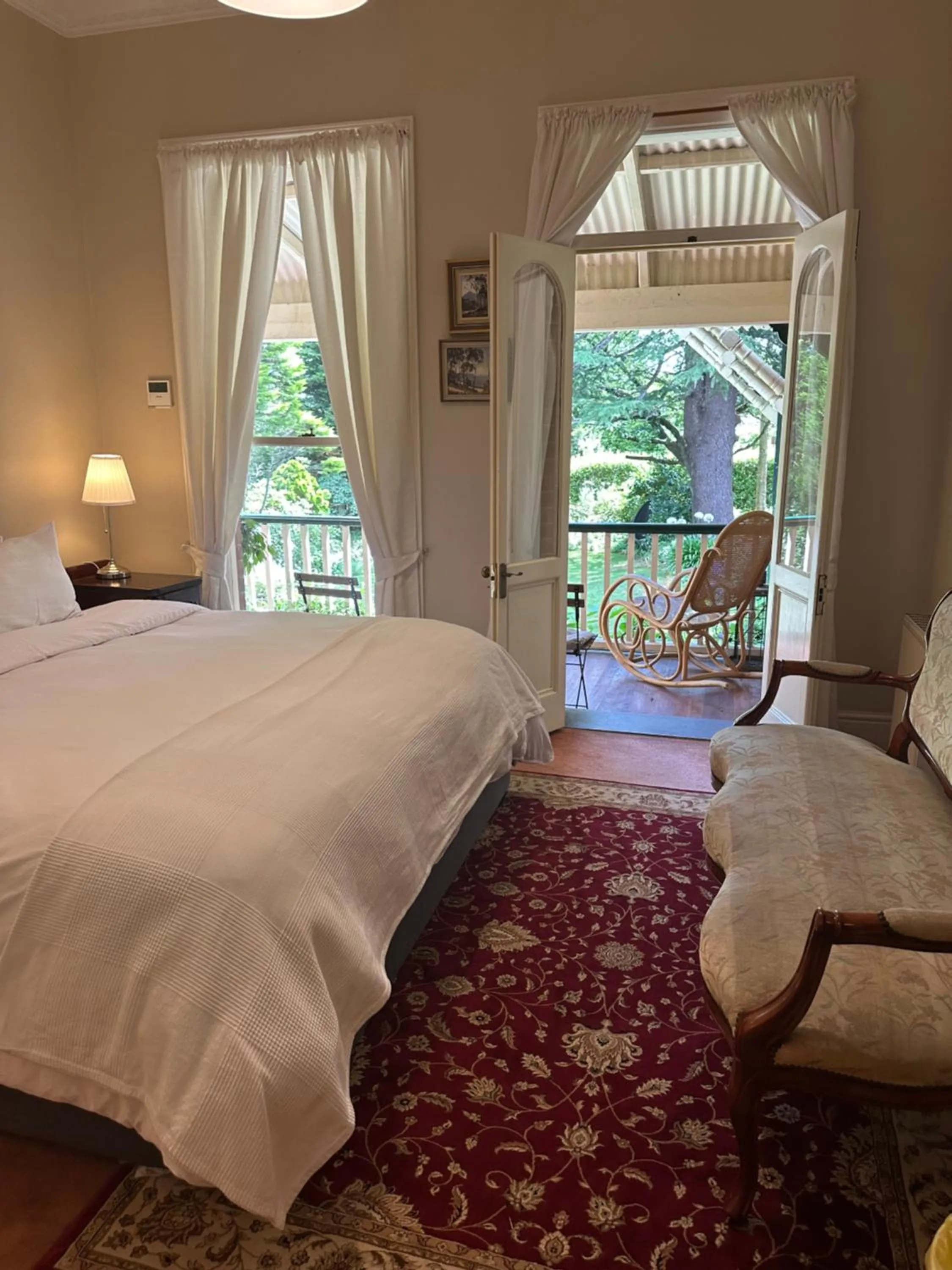 Deluxe King Room in Rowan Brae Historic Guesthouse