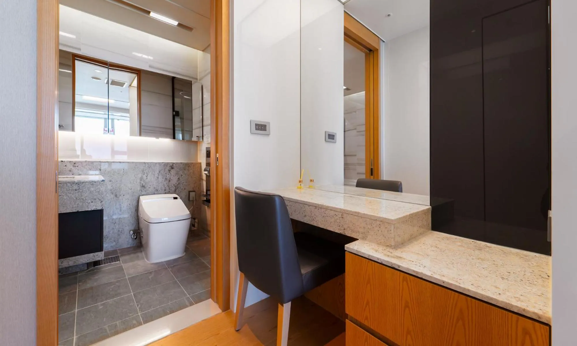 Shower in Grand Lct Residence