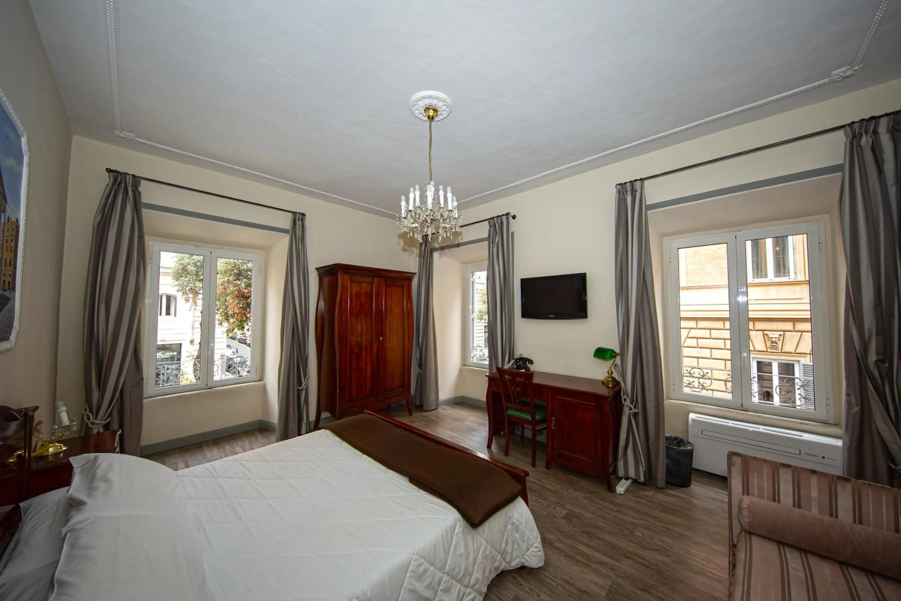 Bed in Sleep In Rome Ludovisi