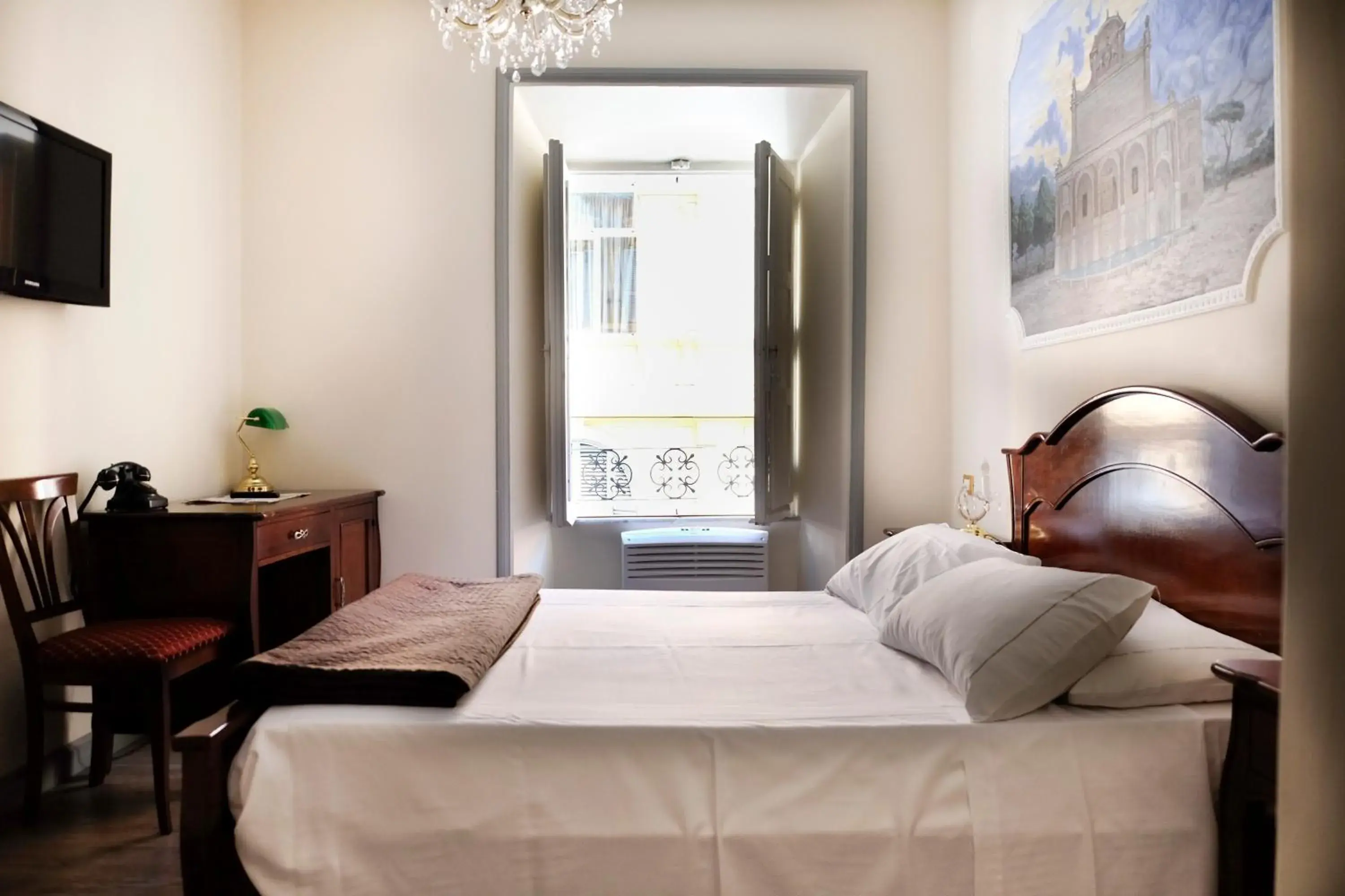 Three-Bedroom Apartment in Sleep In Rome Ludovisi Three-Bedroom Apartment in Sleep In Rome Ludovisi