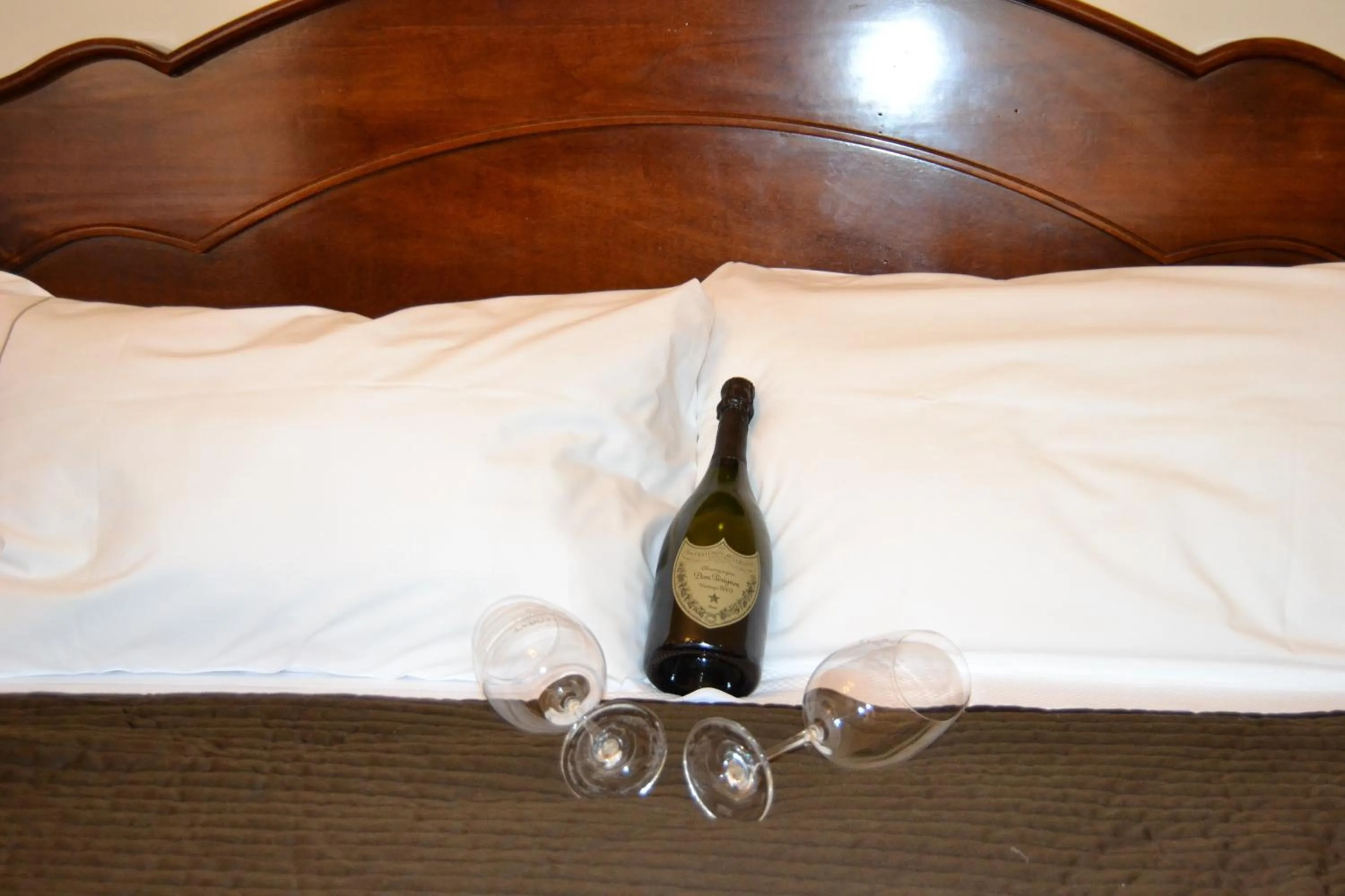 Drinks, Bed in Sleep In Rome Ludovisi