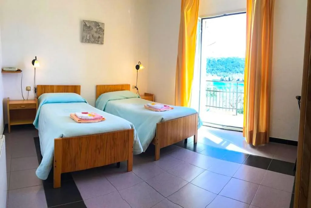 Bedroom, Bed in Hotel Ristorante Gusana