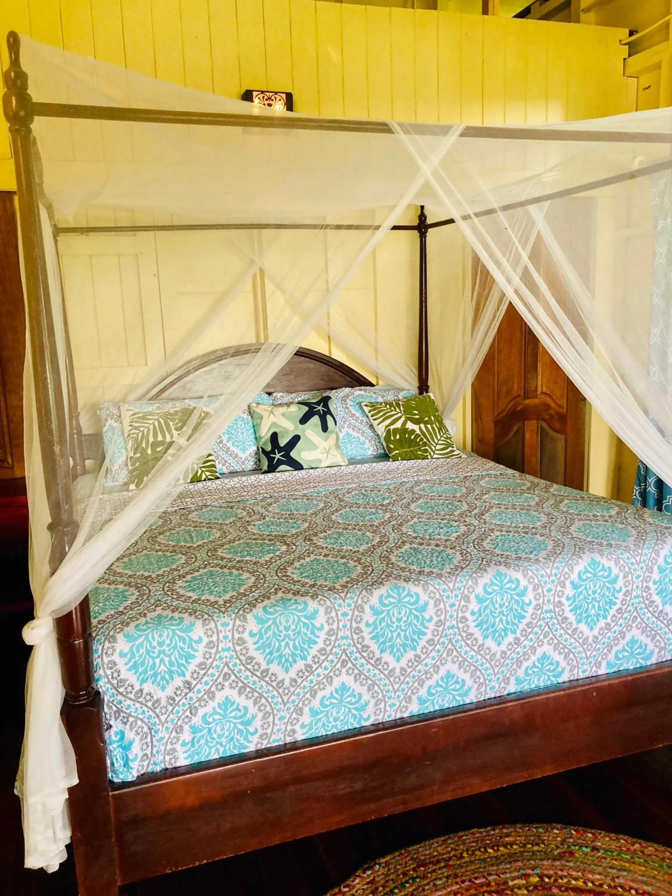 Dolphin Bay Hideaway