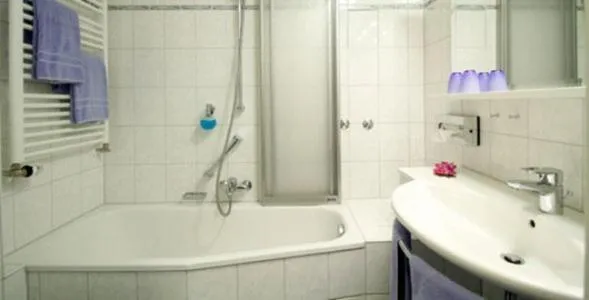 Bathroom in Park Hotel Post