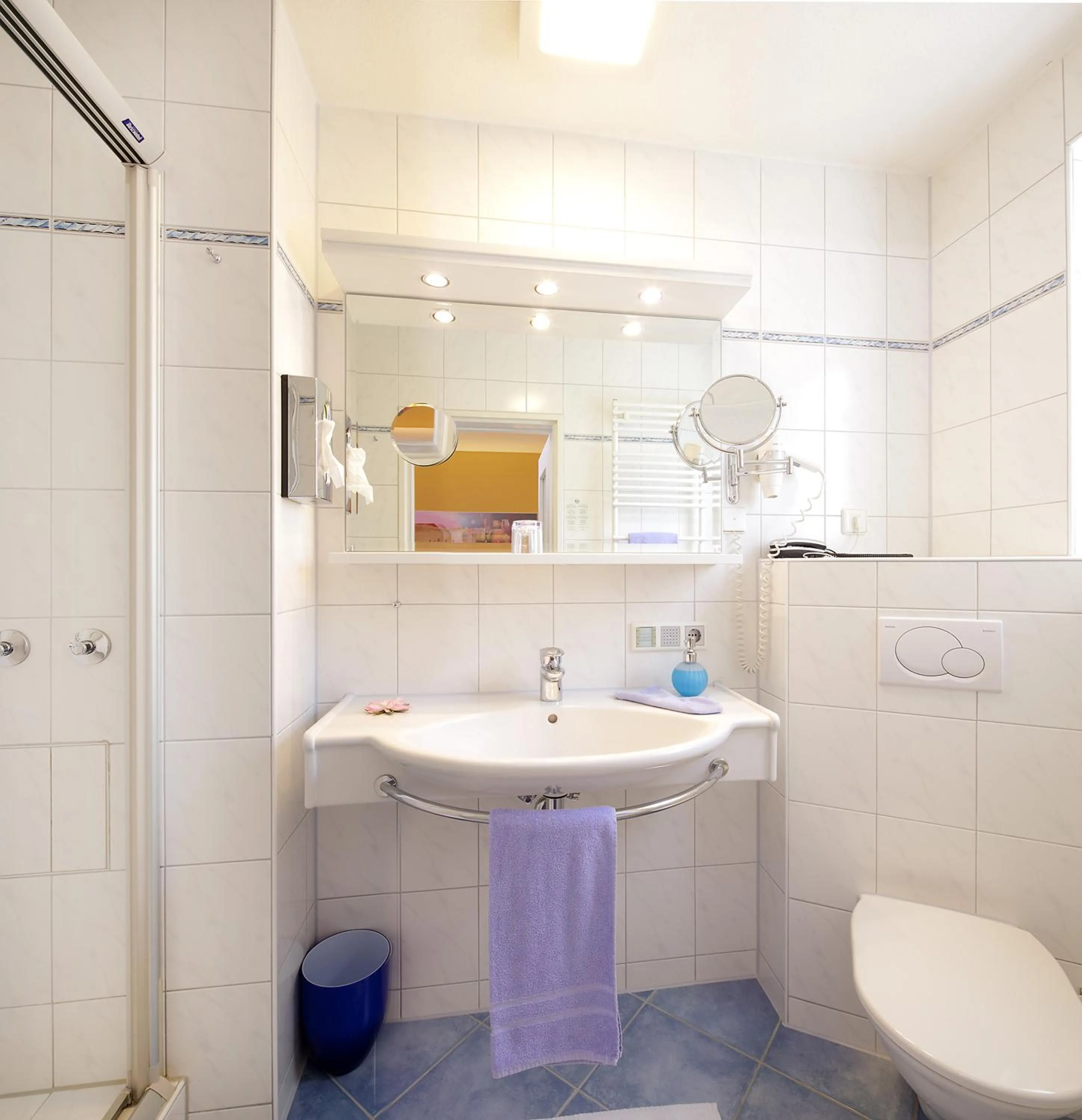 Bathroom in Park Hotel Post