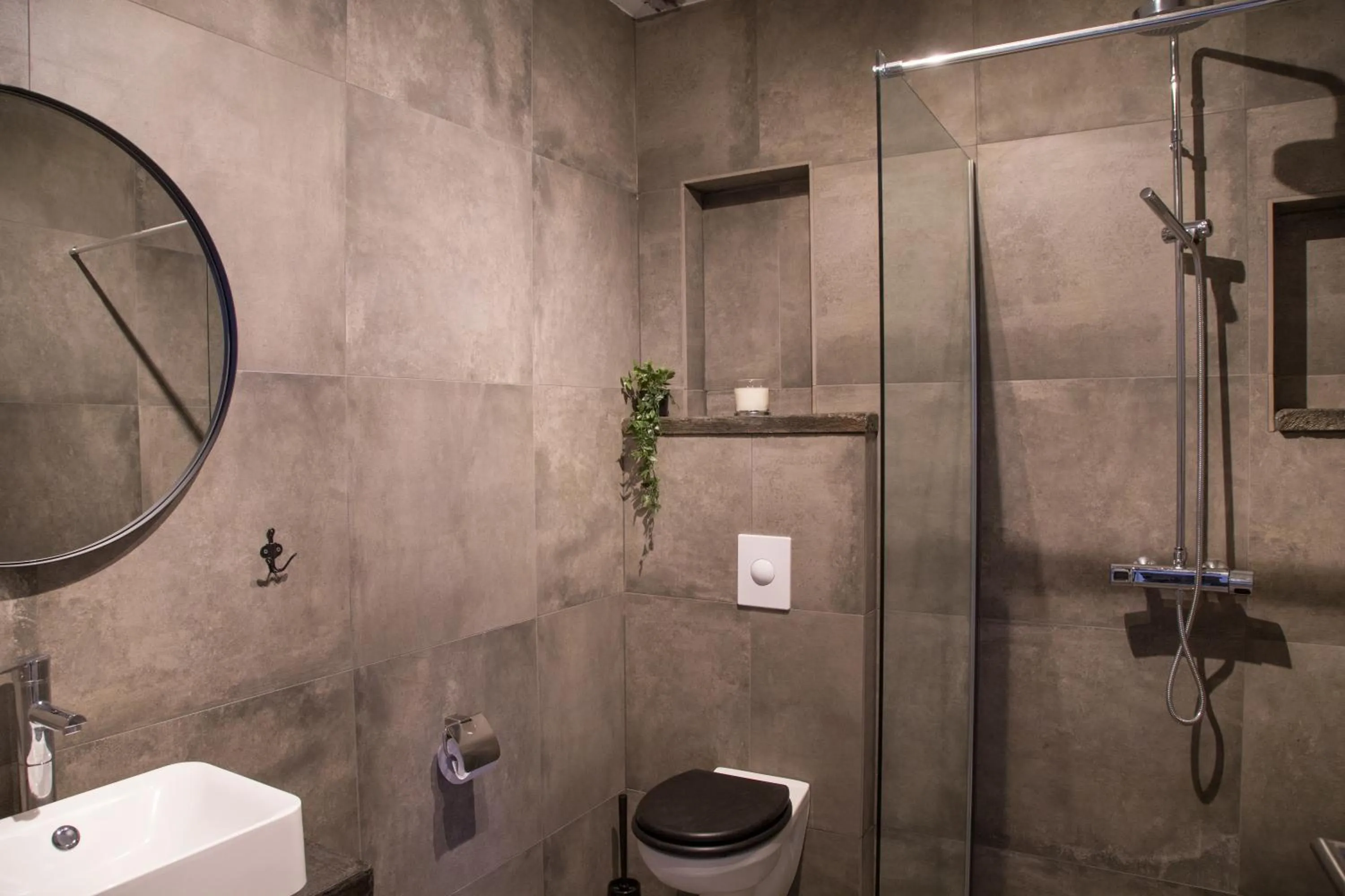 Varmi Guesthouse Apartments & rooms