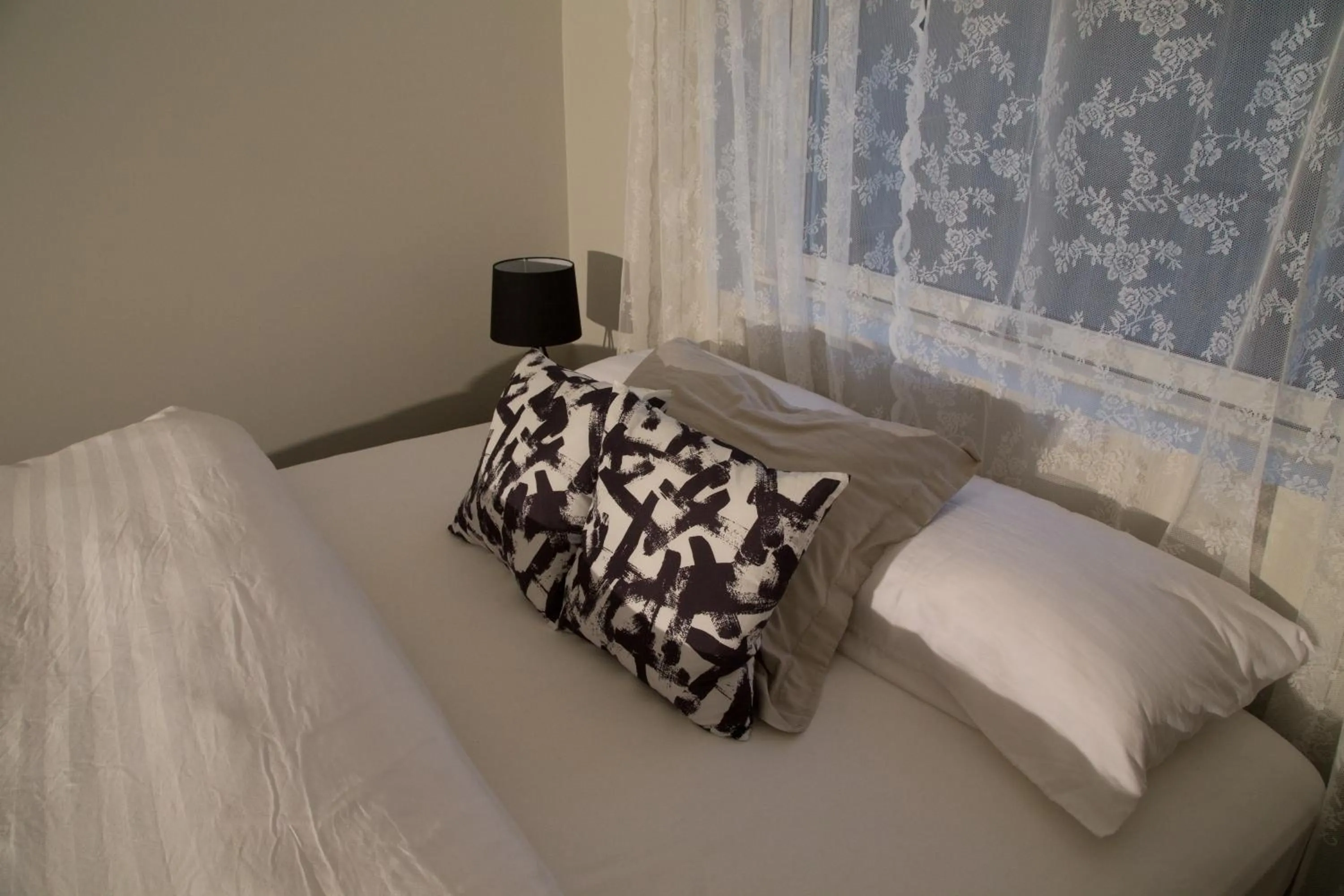 Bed in Varmi Guesthouse Apartments & rooms