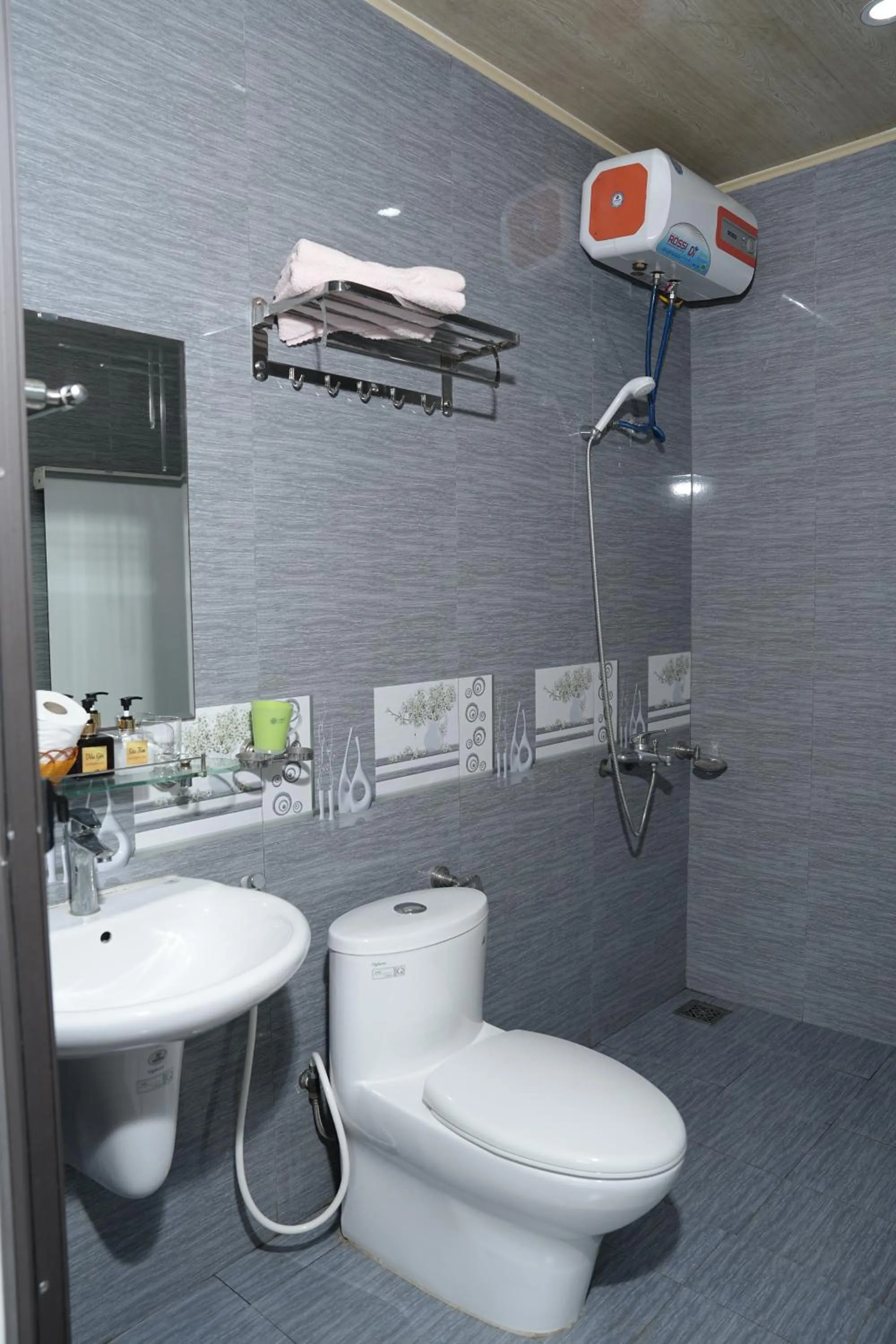 Toilet in Tran Chau Garden Home