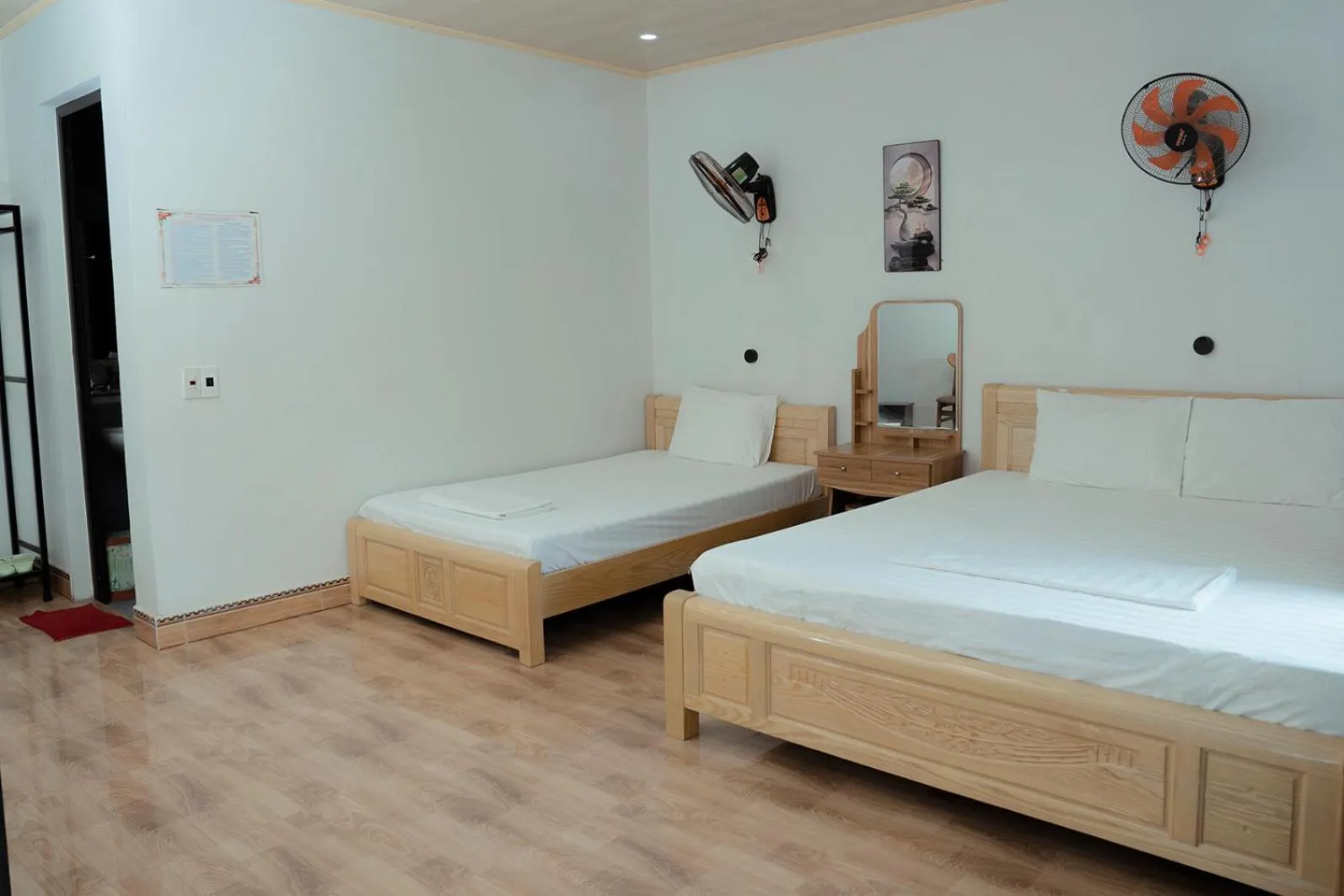 Bed in Tran Chau Garden Home