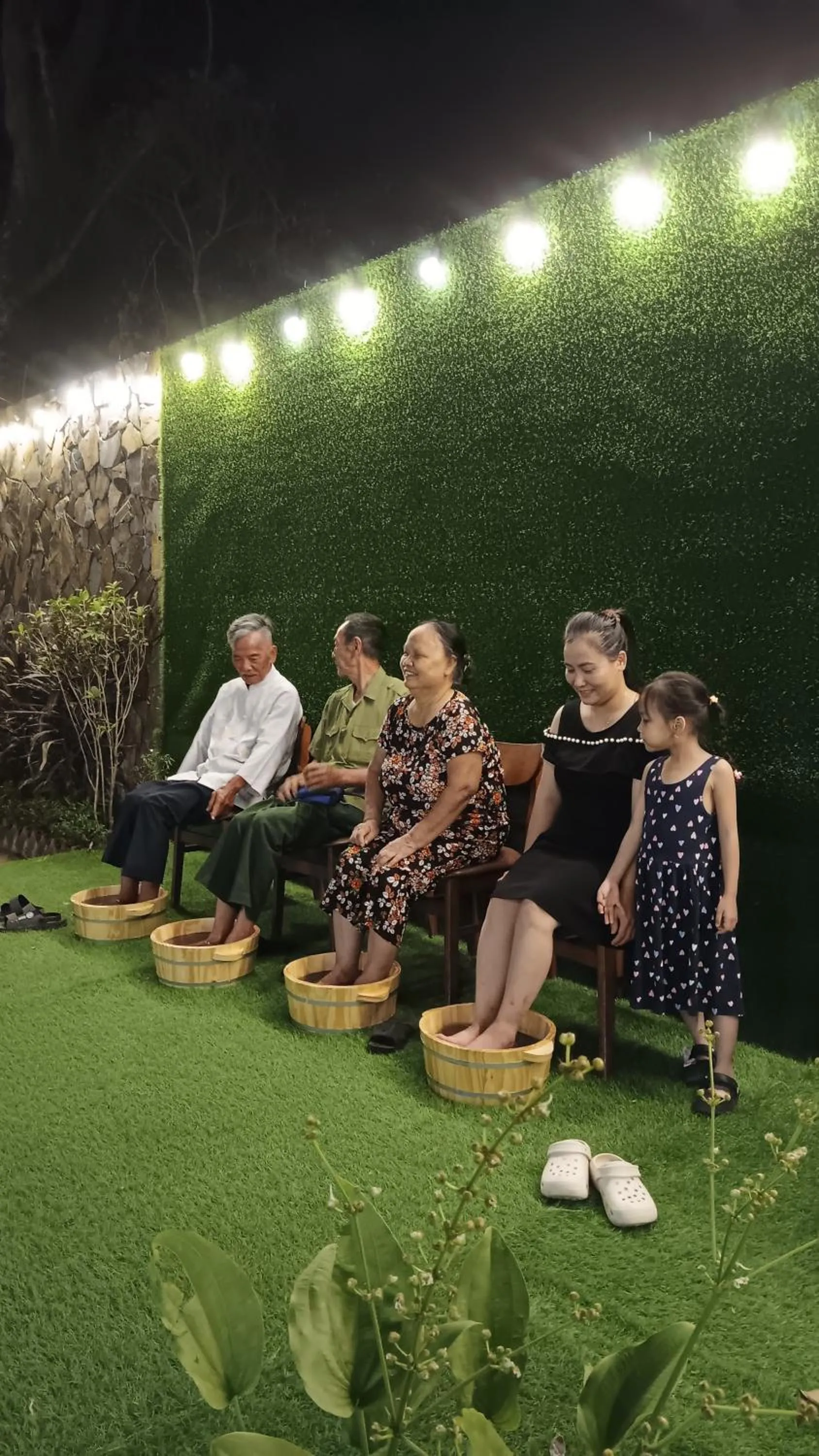 Restaurant/places to eat in Tran Chau Garden Home