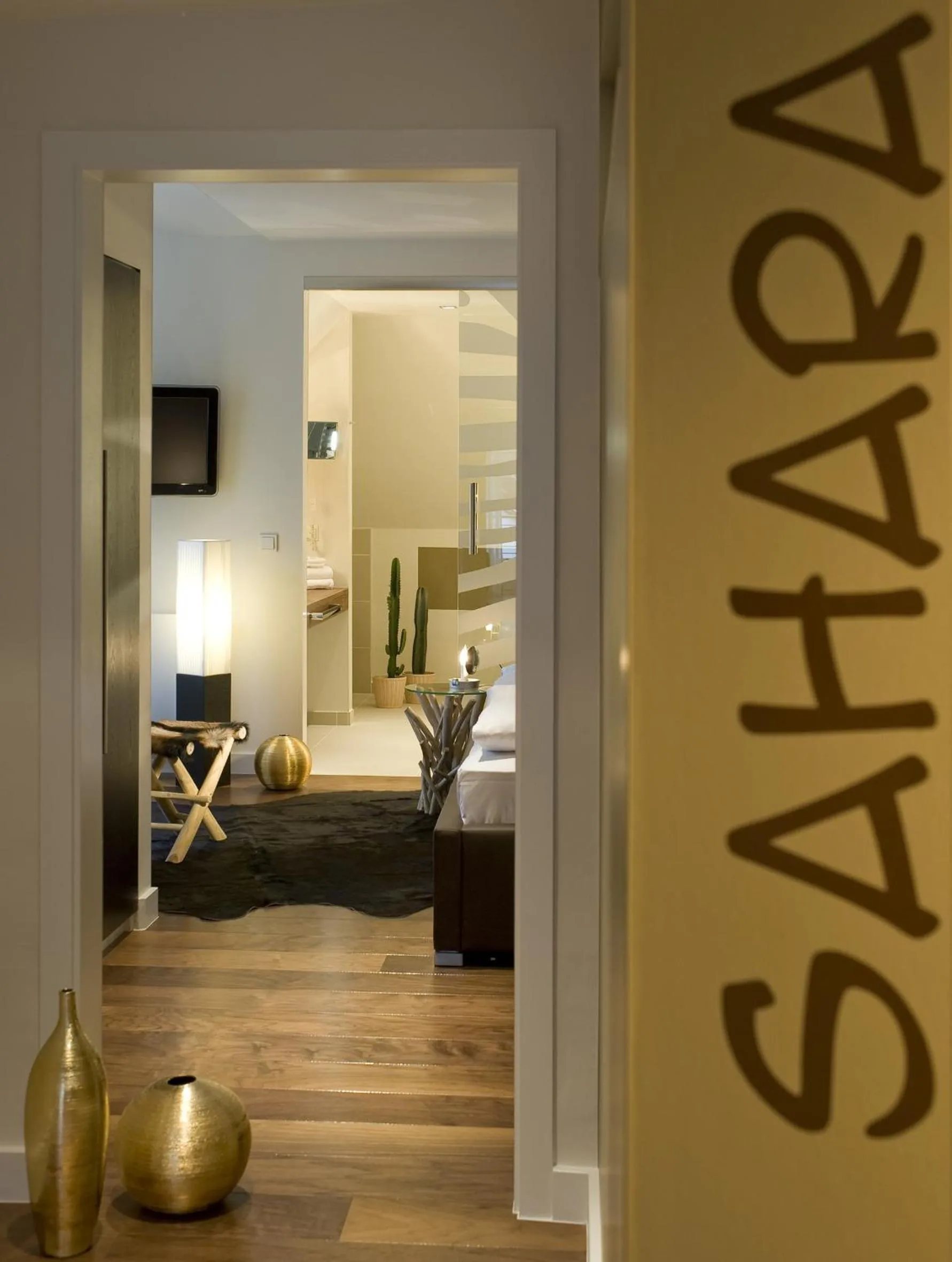 Photo of the whole room, Bed in Romantik Jugendstilhotel Bellevue