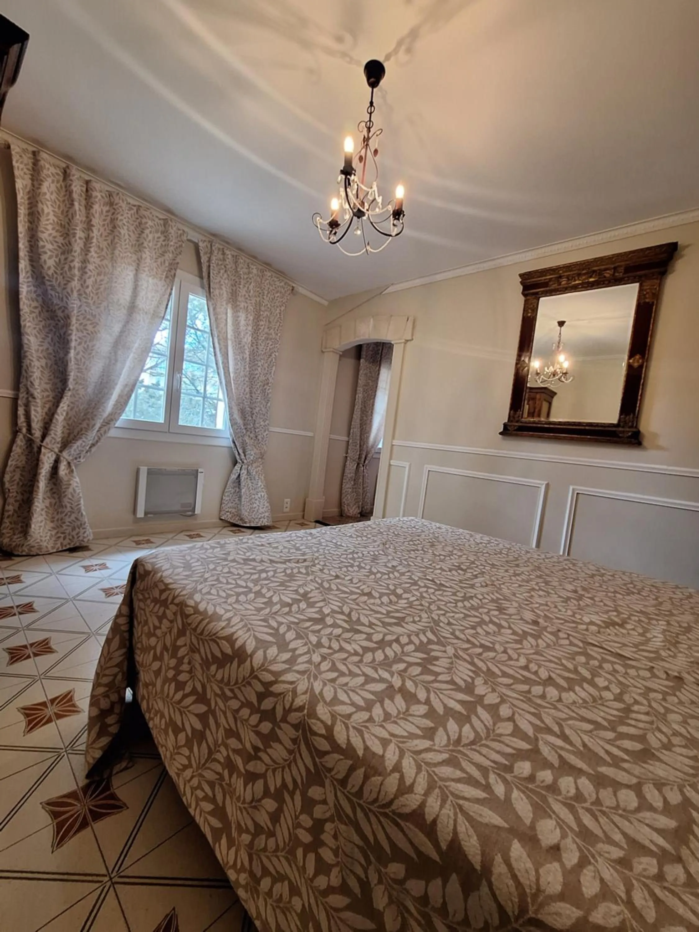 Bedroom, Bed in Suite Anduze