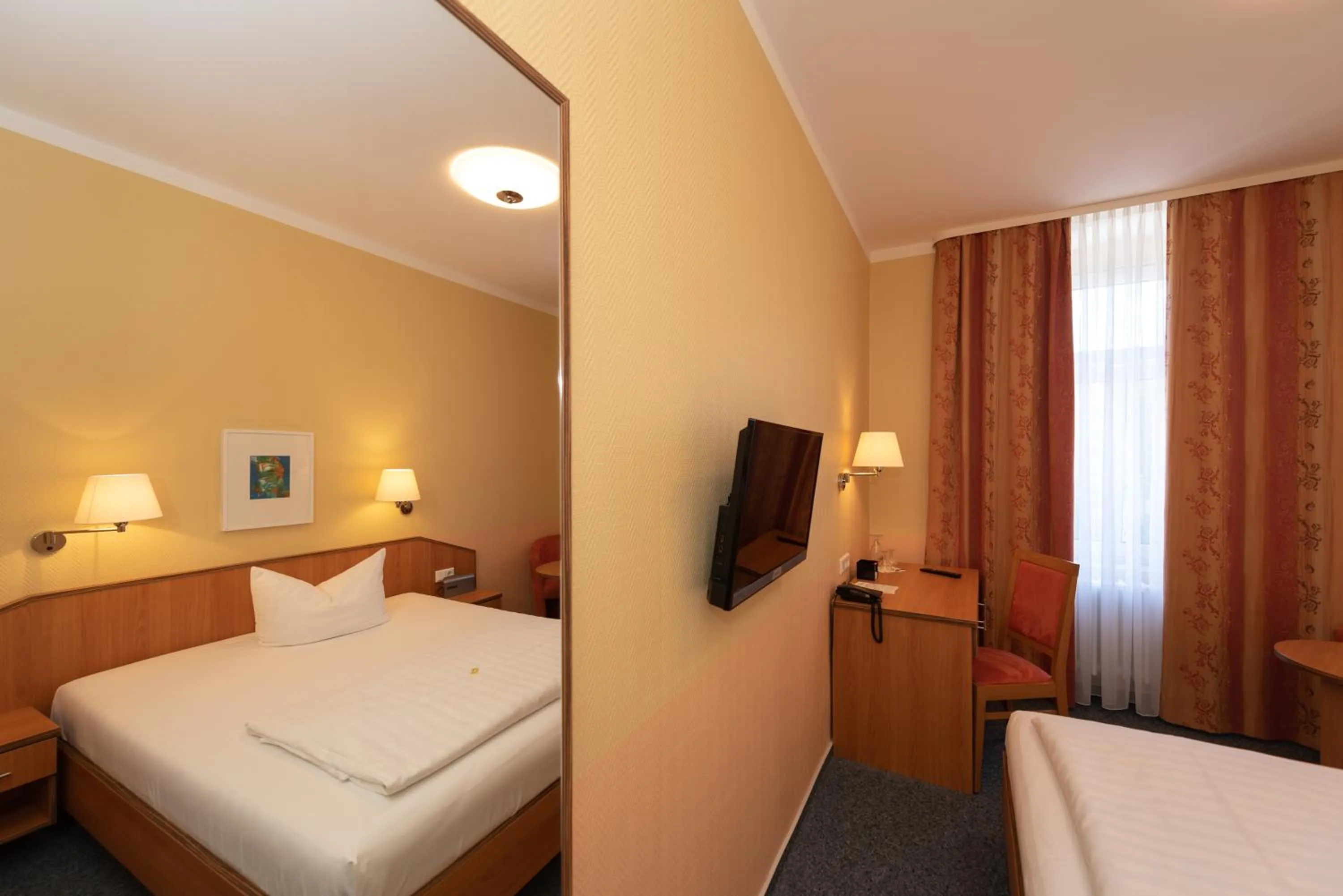 Photo of the whole room, Bed in Hotel Europa