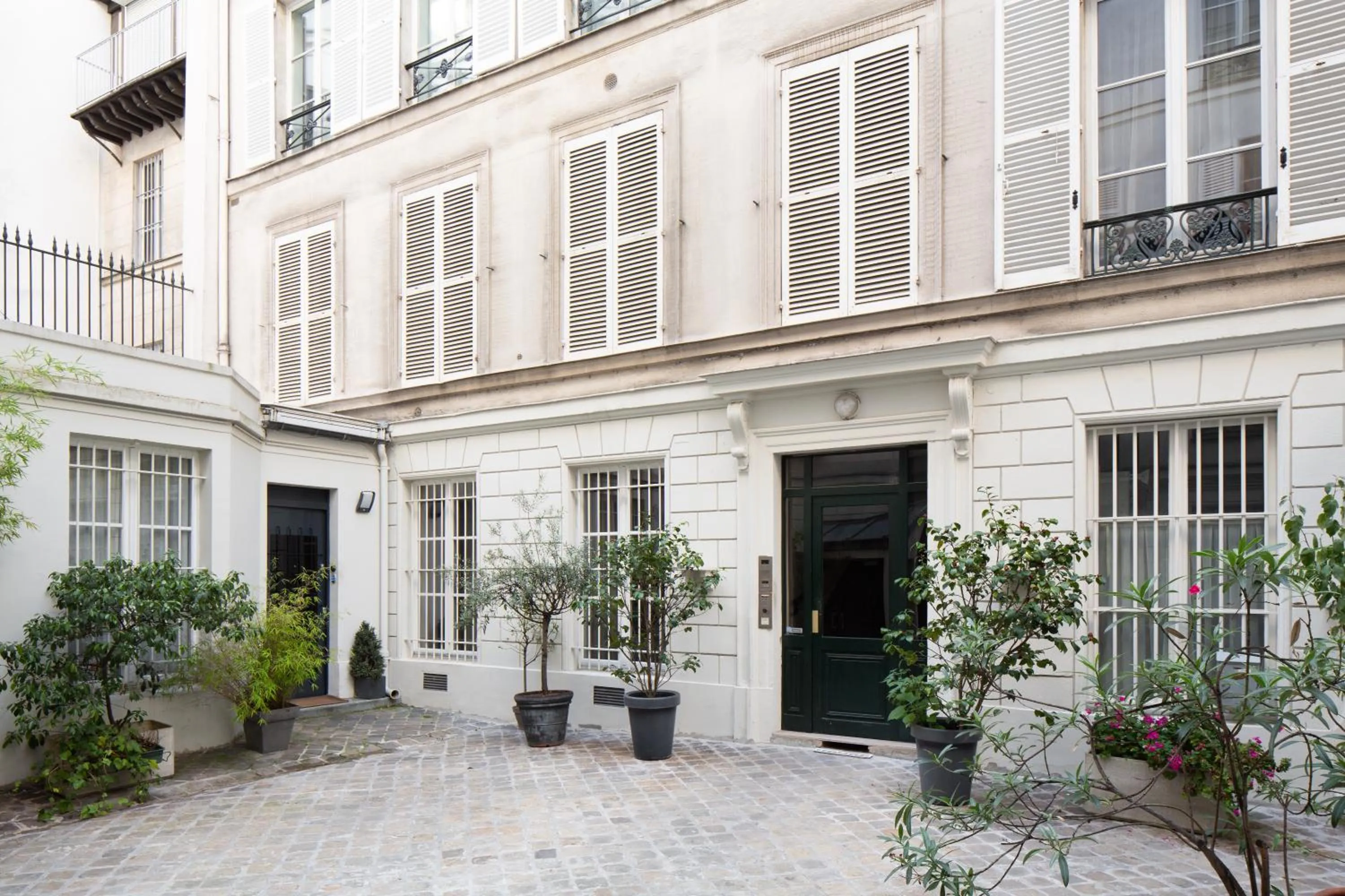 HIGHSTAY - Luxury Serviced Apartments - Tuileries Garden
