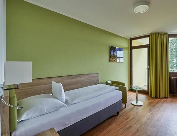 Bed in Parkhotel St.Leonhard