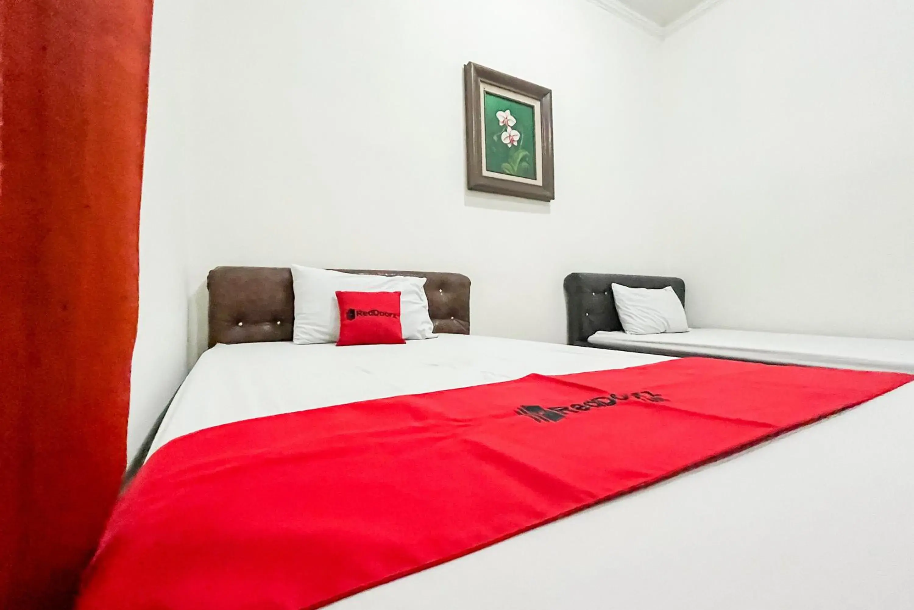 Bed in RedDoorz Syariah At Santana Stasiun Kepanjen Bed in RedDoorz Syariah At Santana Stasiun Kepanjen