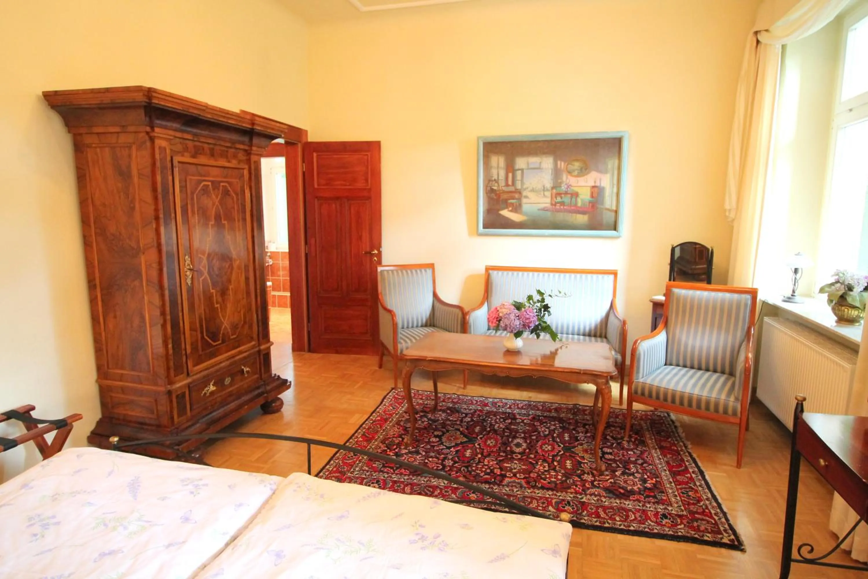 Living room, Bed in Hotel-Appartement-Villa Ulenburg