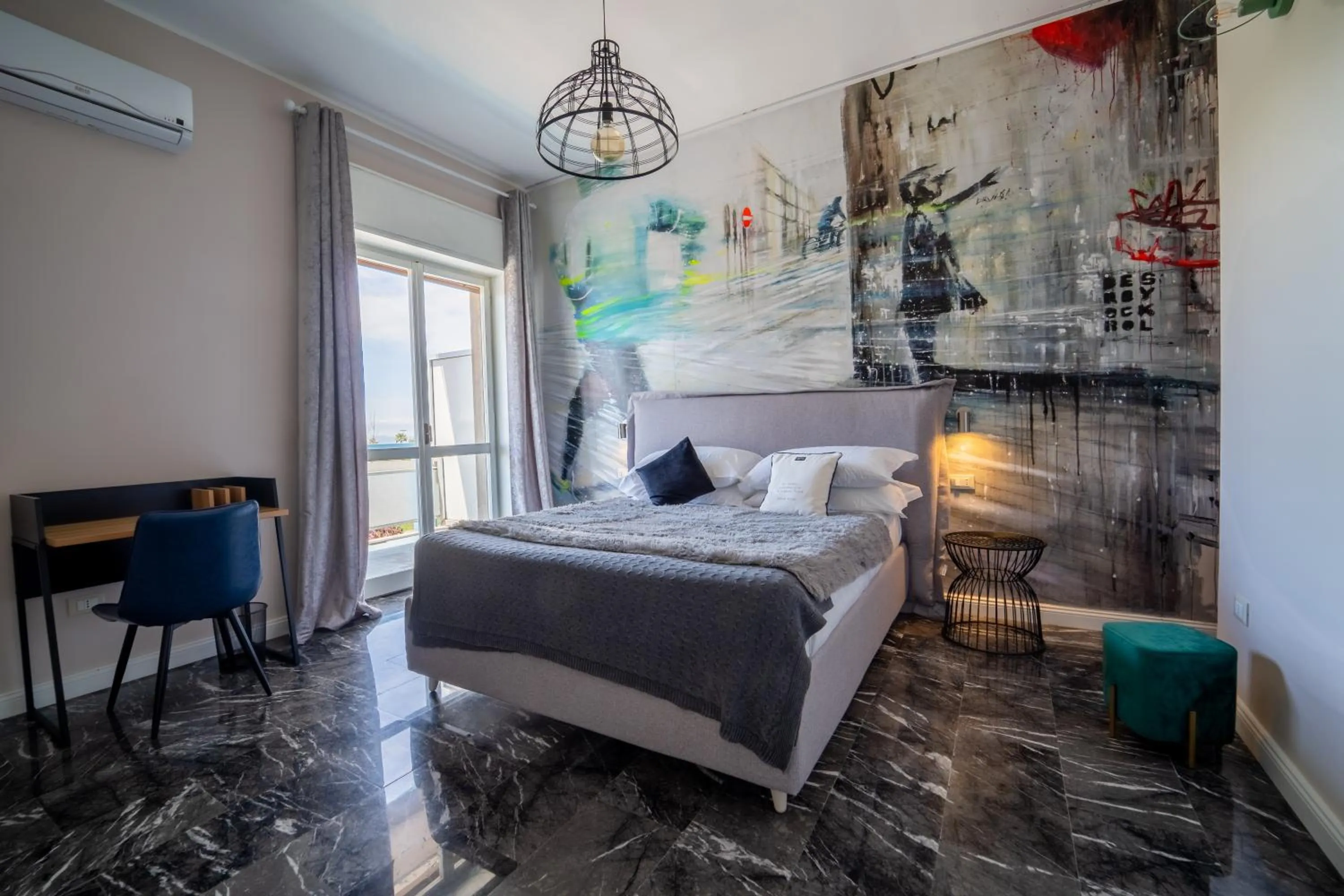 Bedroom, Bed in Urban Rooms