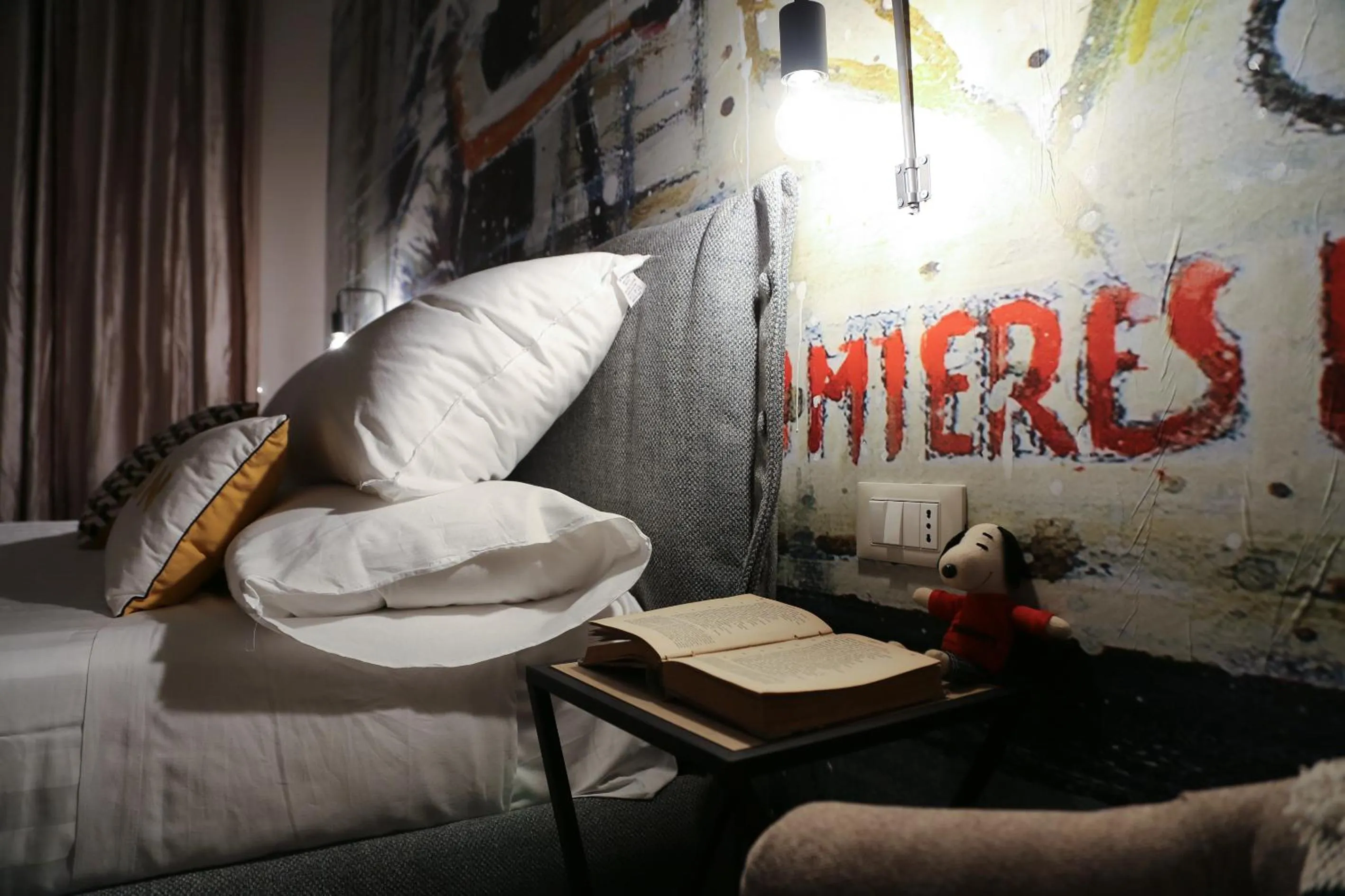 Bedroom, Bed in Urban Rooms