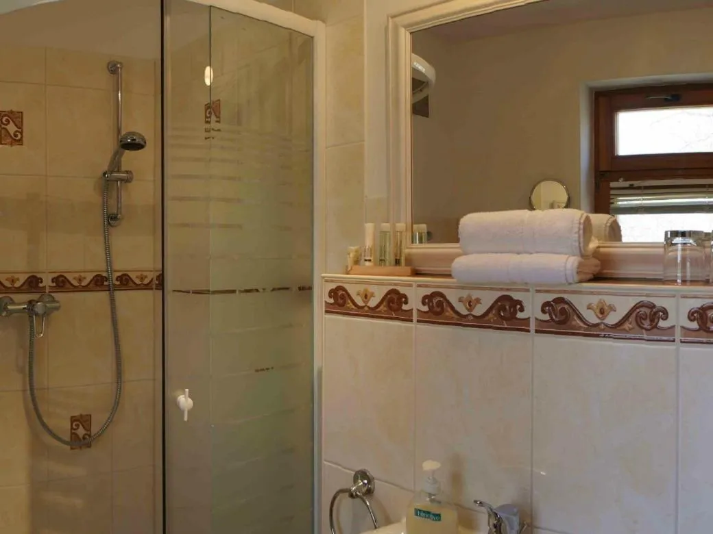 Shower in Hotel Villa Herzog