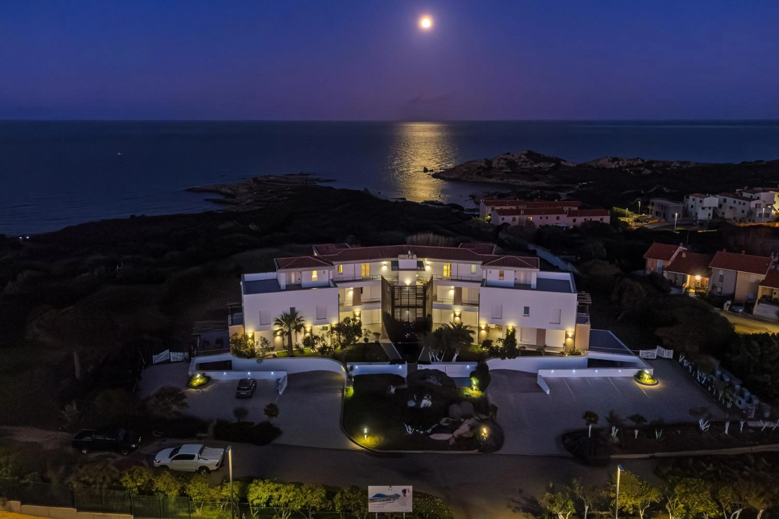 Property building in Villa Marconi Apartment 12a attico