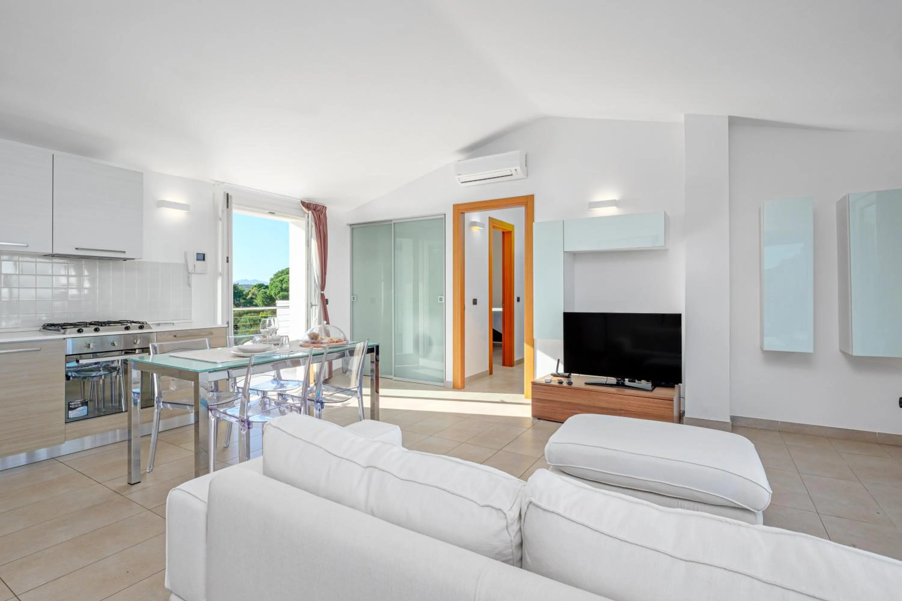 Property building in Villa Marconi Apartment 12a attico
