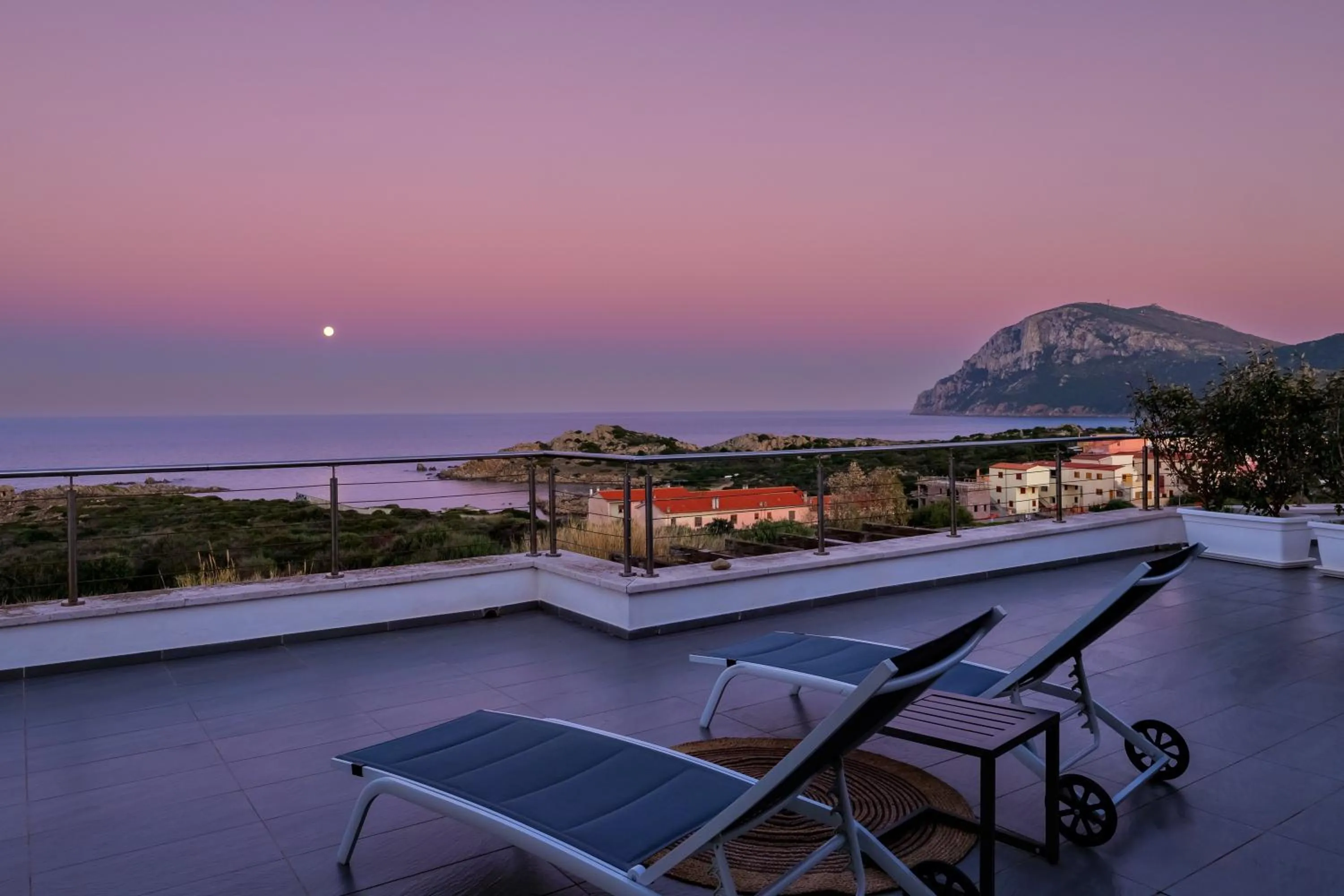 Property building in Villa Marconi Apartment 12a attico