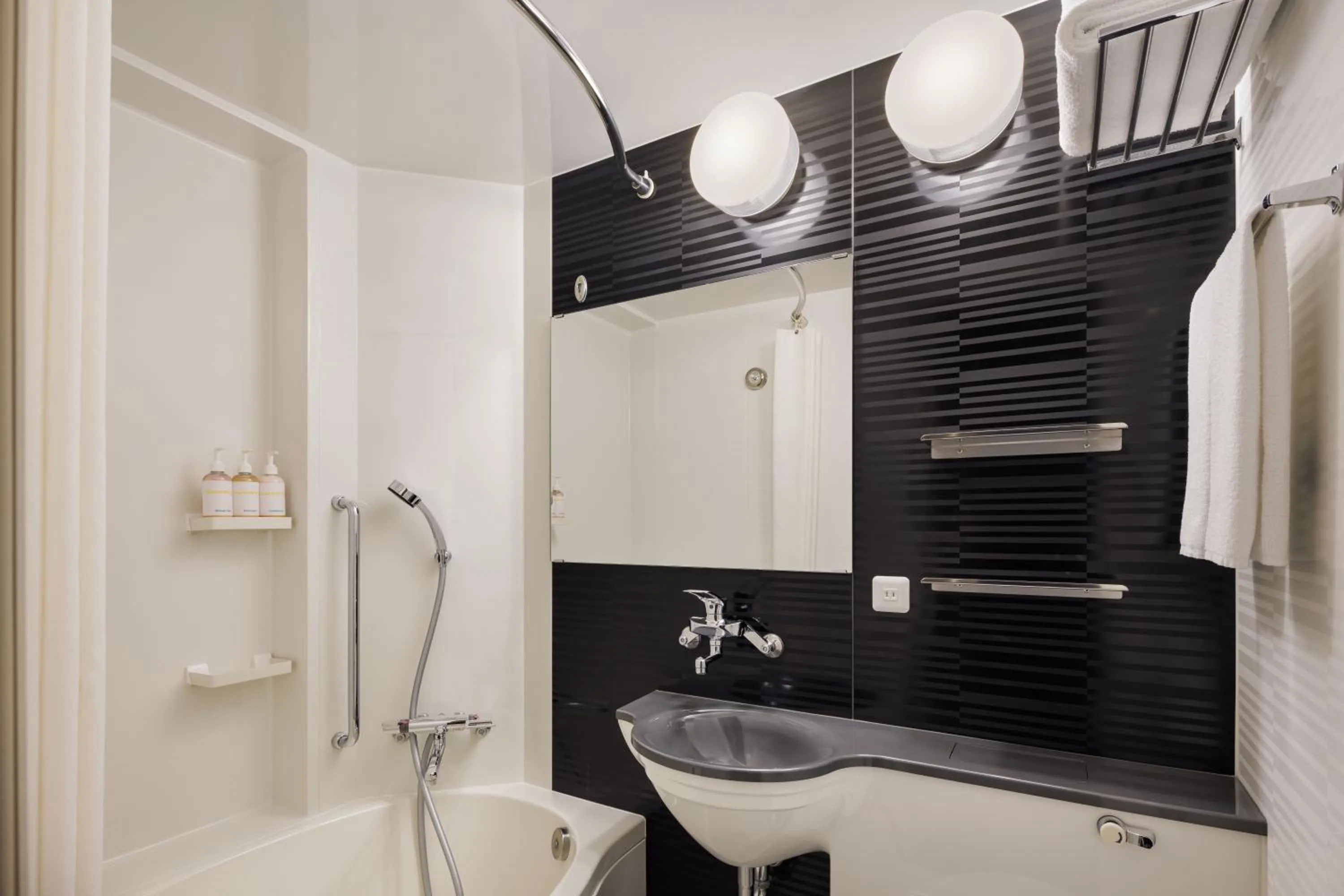 Shower in Four Points Flex by Sheraton Kyoto Oike