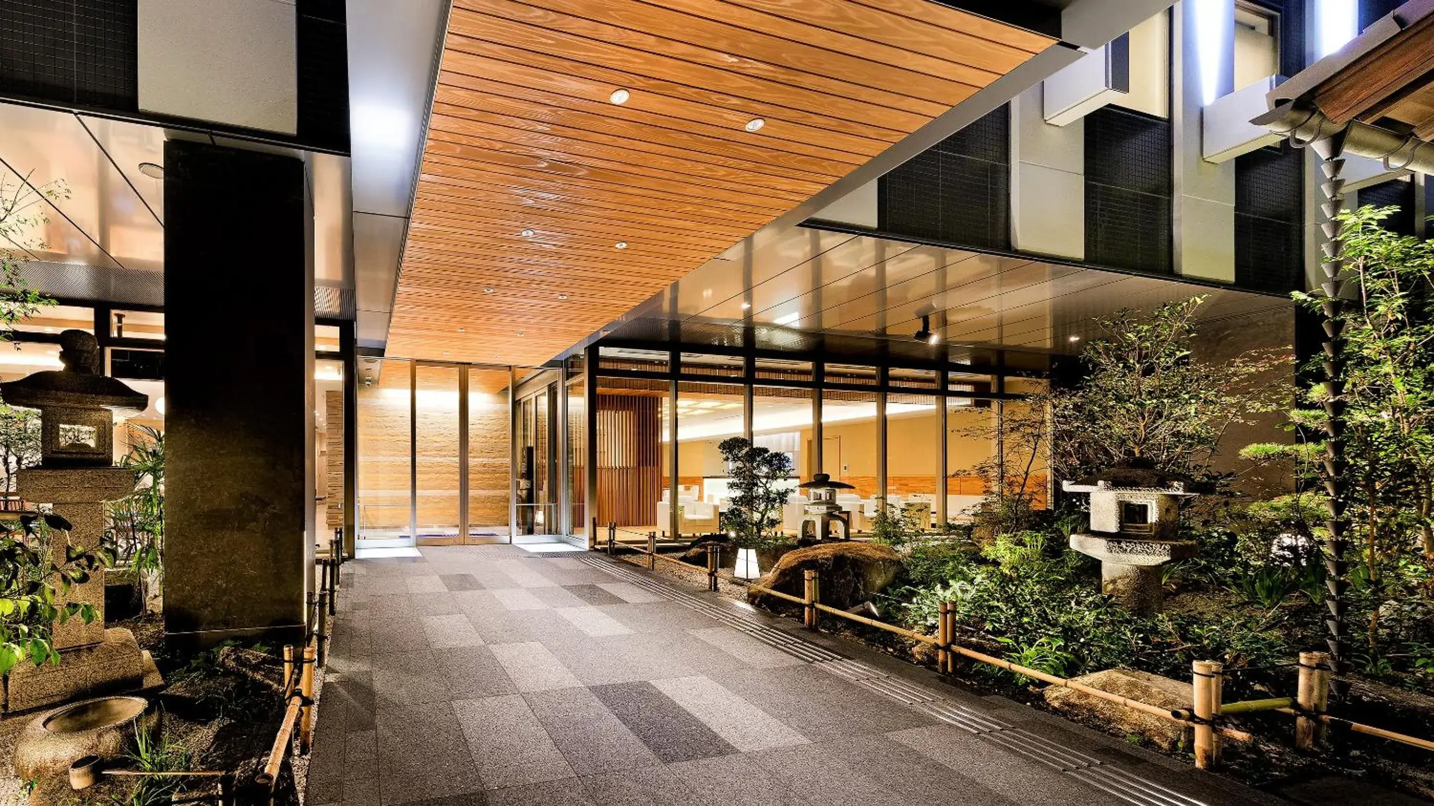 Property building in HOTEL UNIZO Kyoto Karasuma Oike