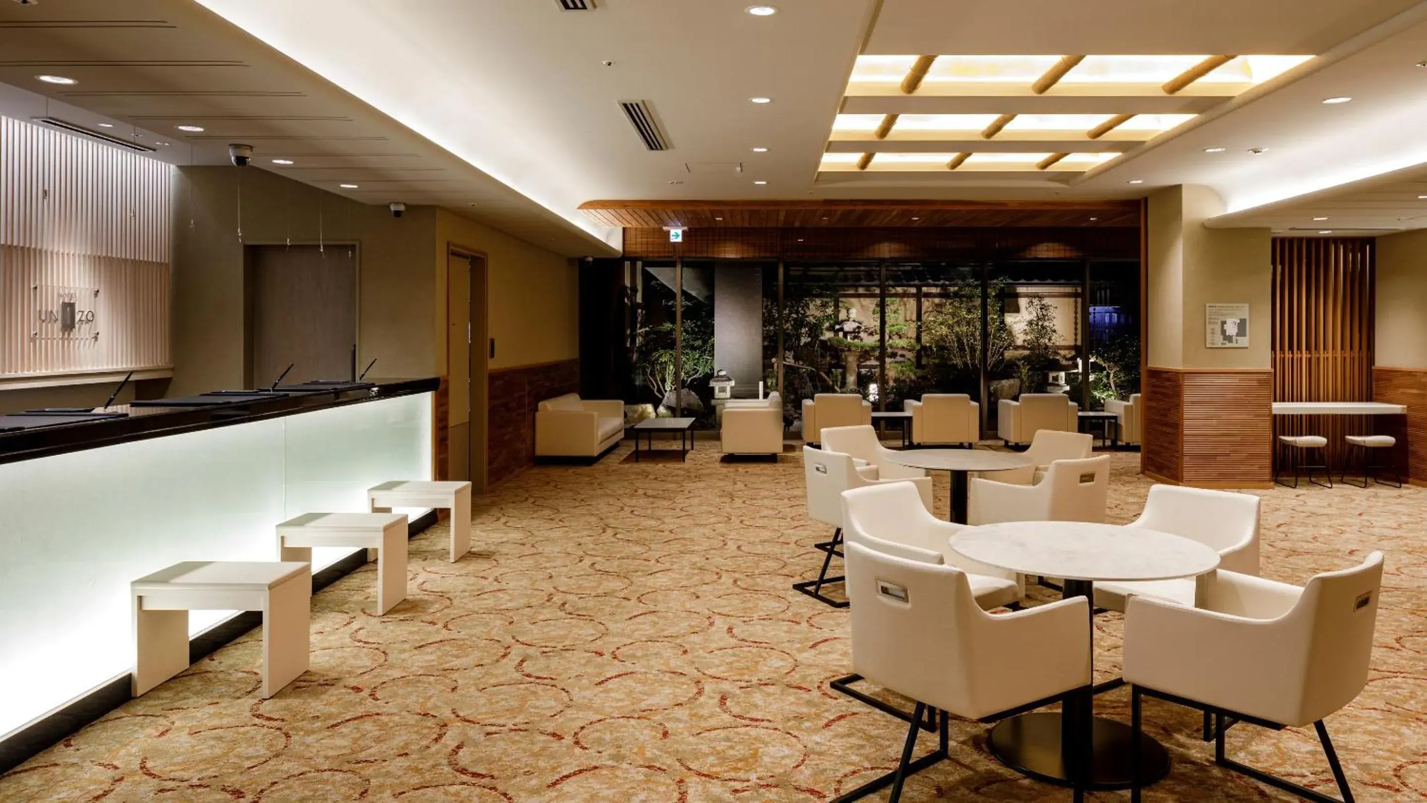 Lobby or reception, Lounge/Bar in HOTEL UNIZO Kyoto Karasuma Oike