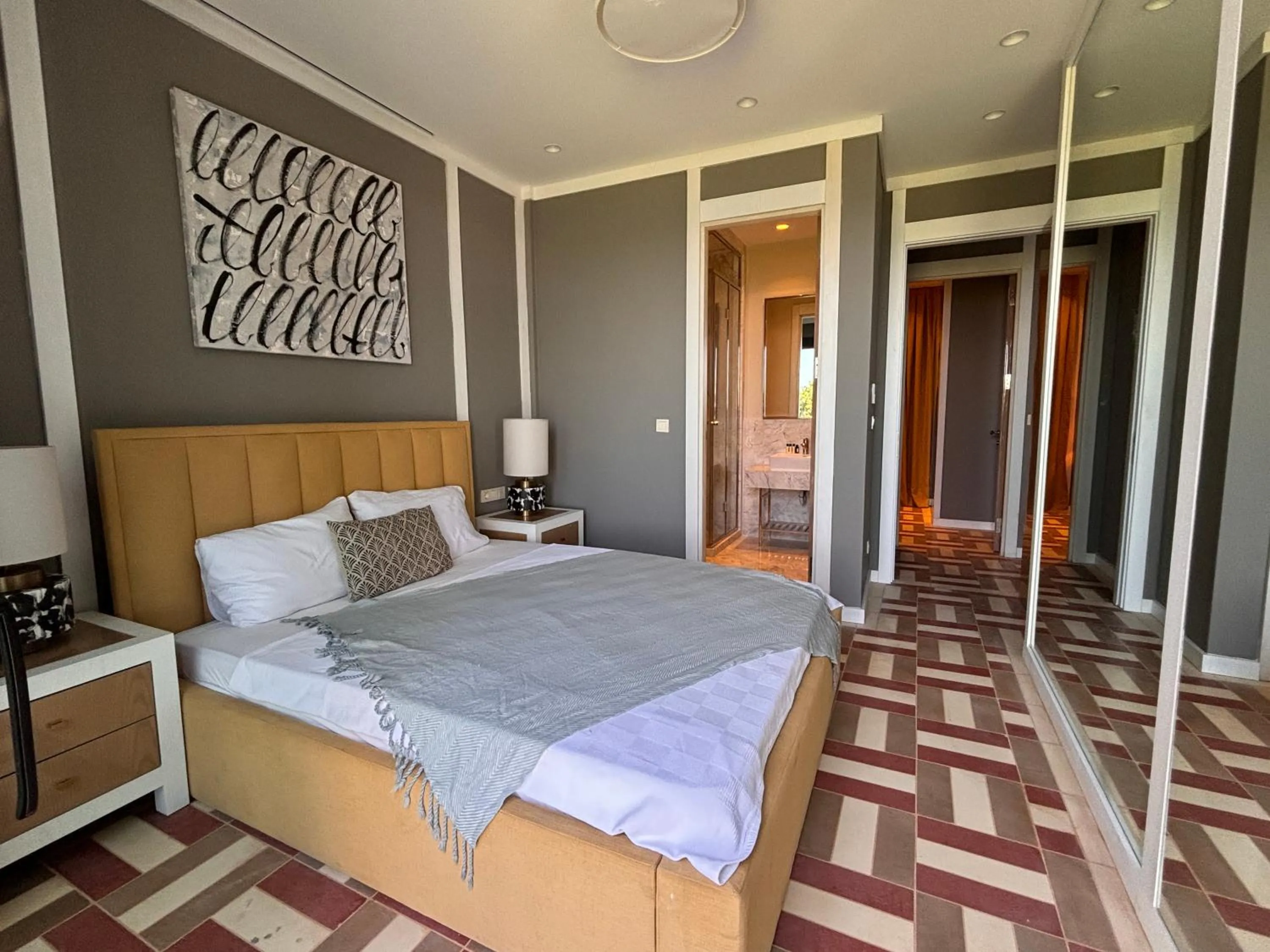 Bed in Root Redrock Yalıkavak