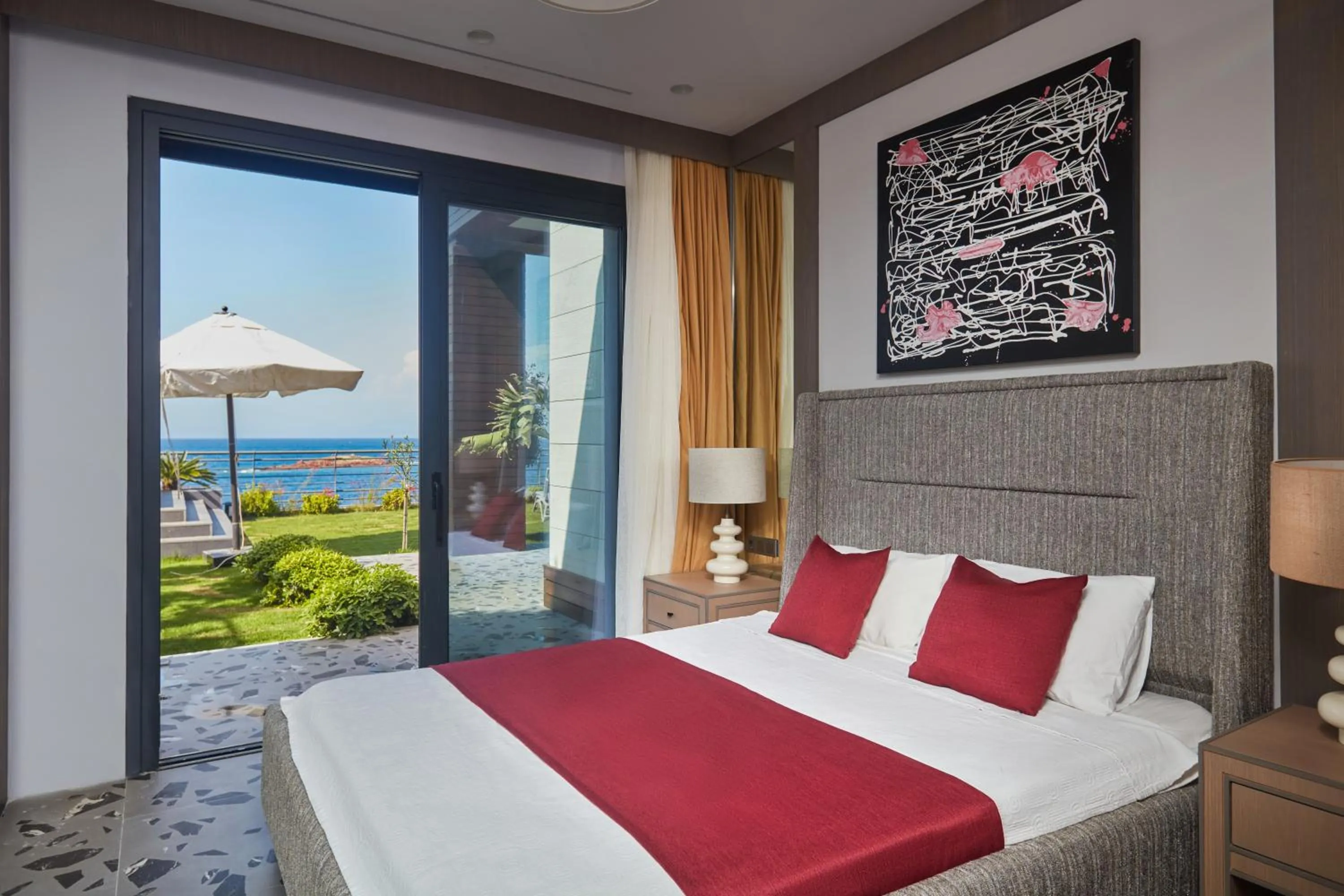 Bed in Root Redrock Yalıkavak