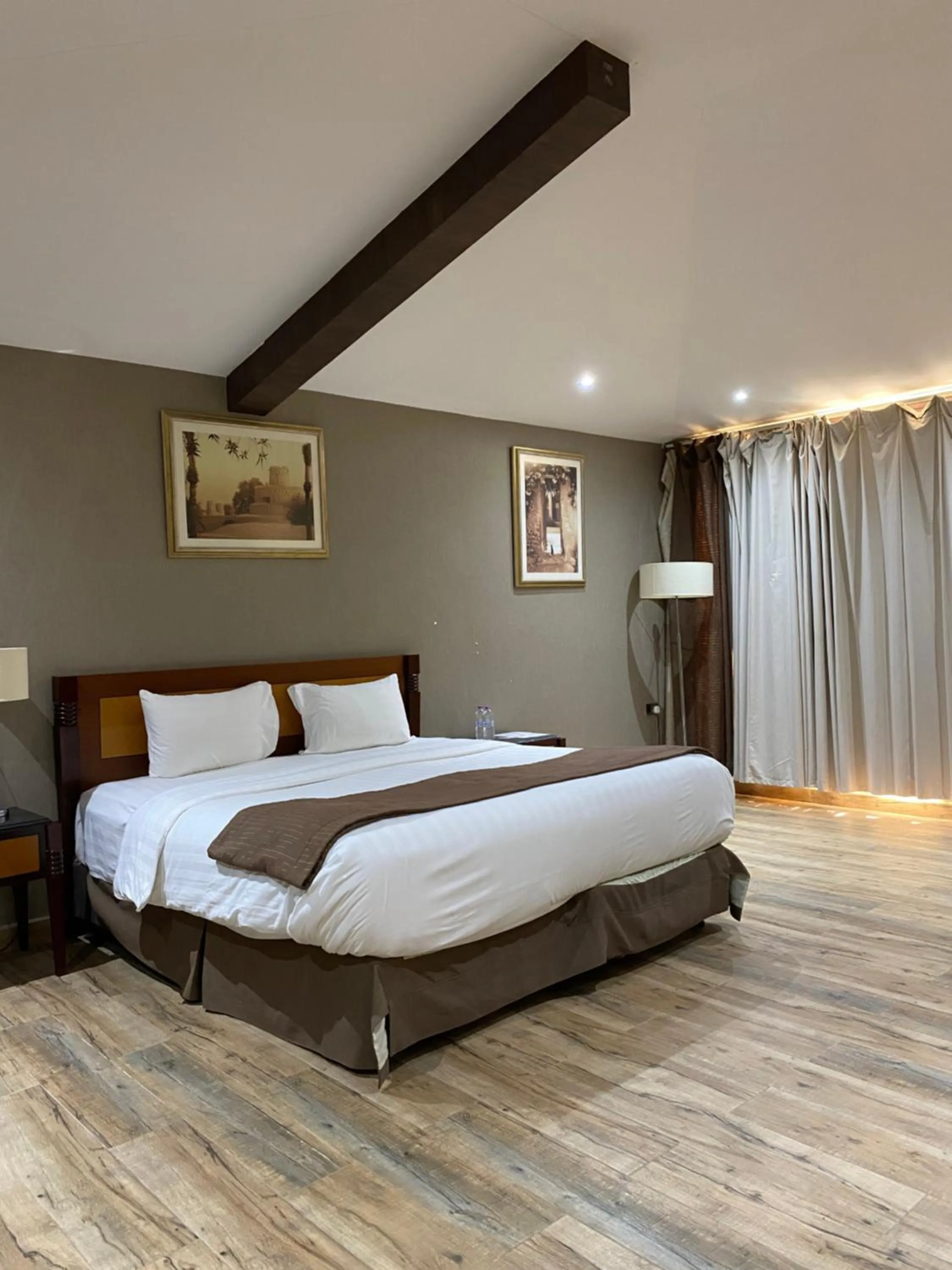 Bed in Desert Inn Resort and Camp