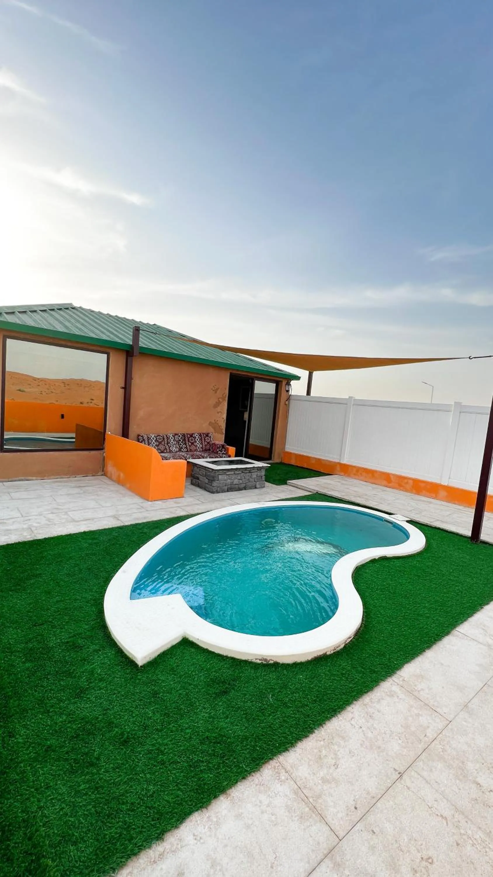 Desert Inn Resort and Camp