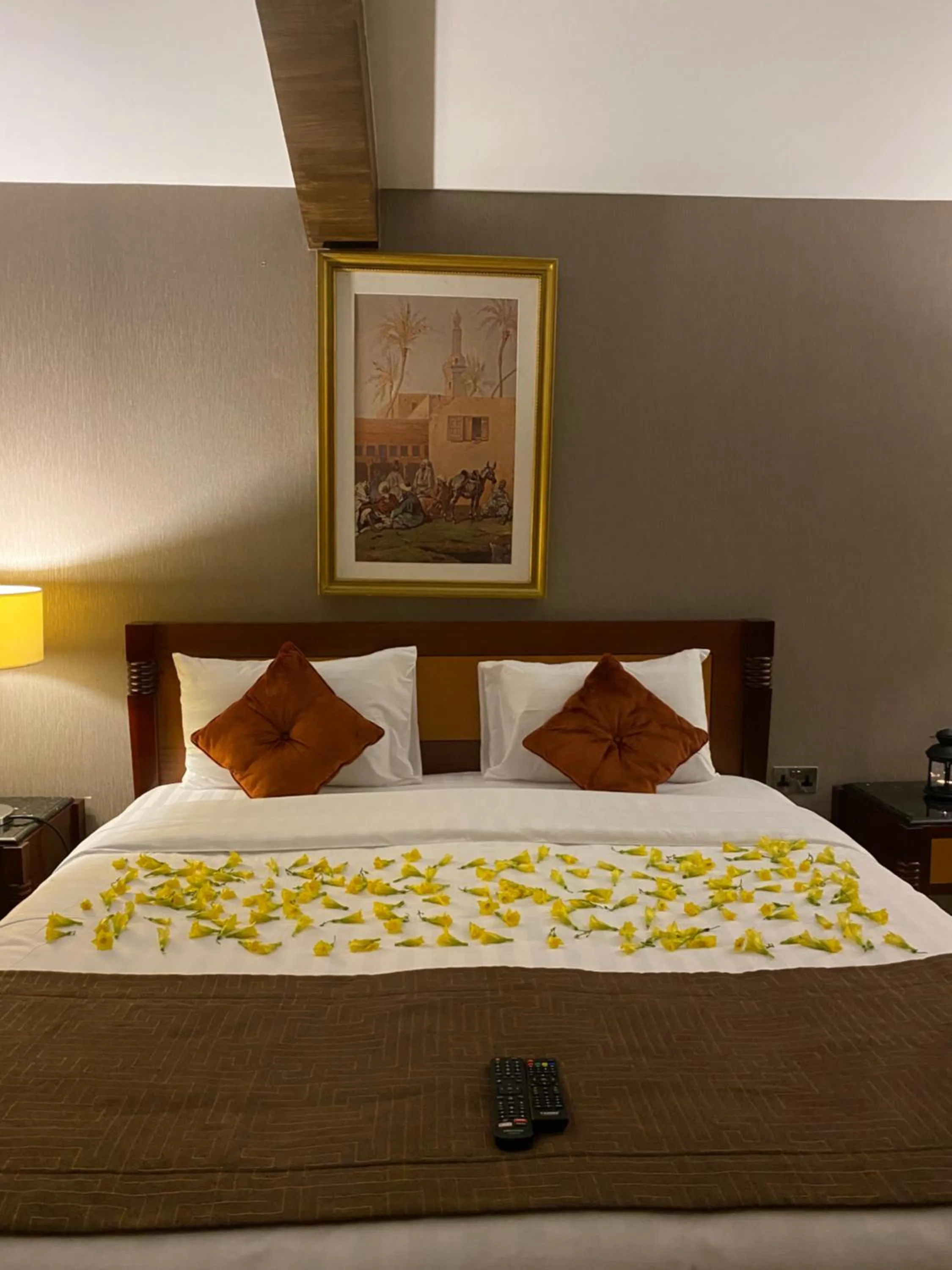 Bed in Desert Inn Resort and Camp