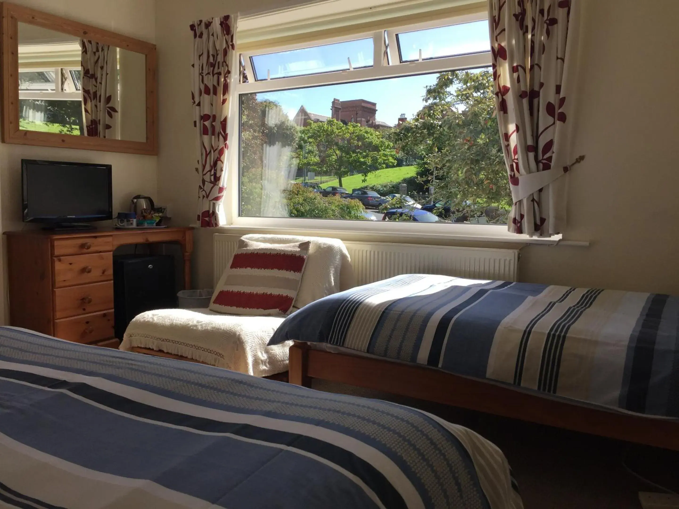 Superior Double Room - single occupancy in Barbican Reach Guest House Superior Double Room - single occupancy in Barbican Reach Guest House